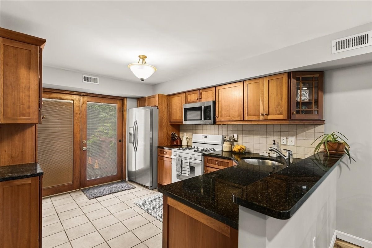 702 Brookline Way # 702 Property Photo 8