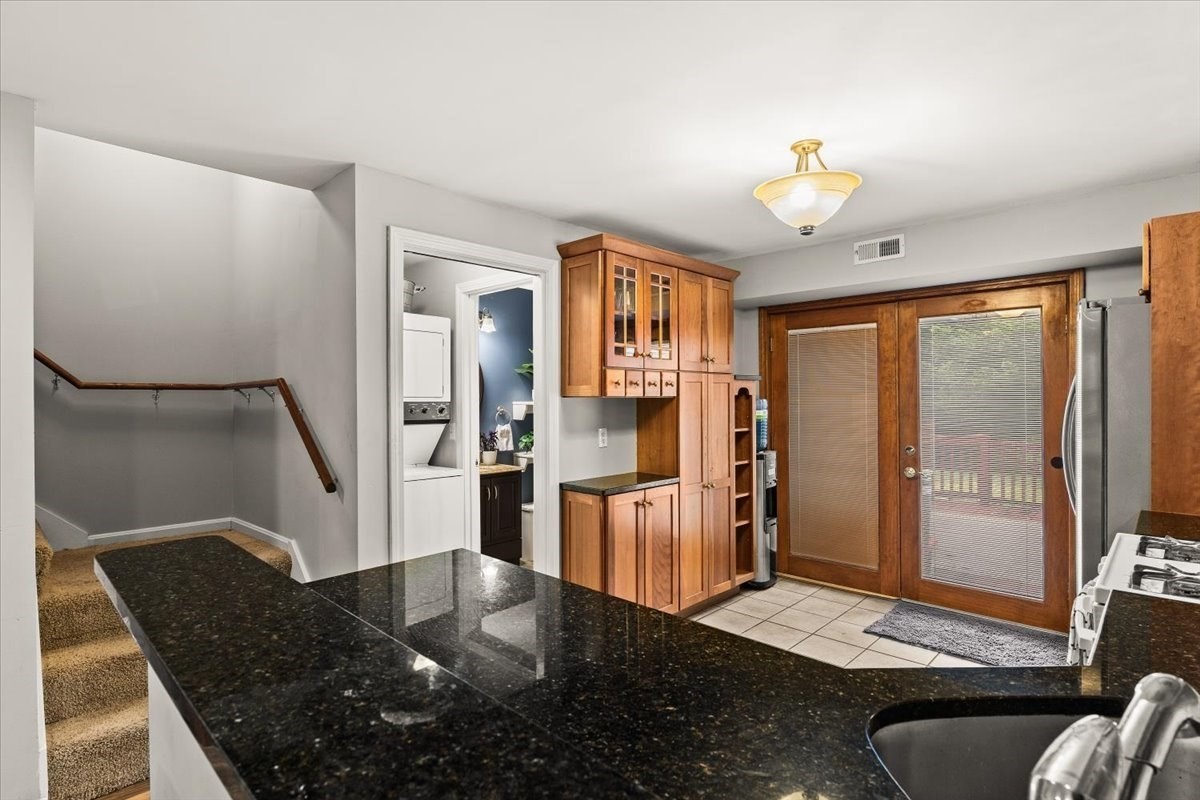 702 Brookline Way # 702 Property Photo 9