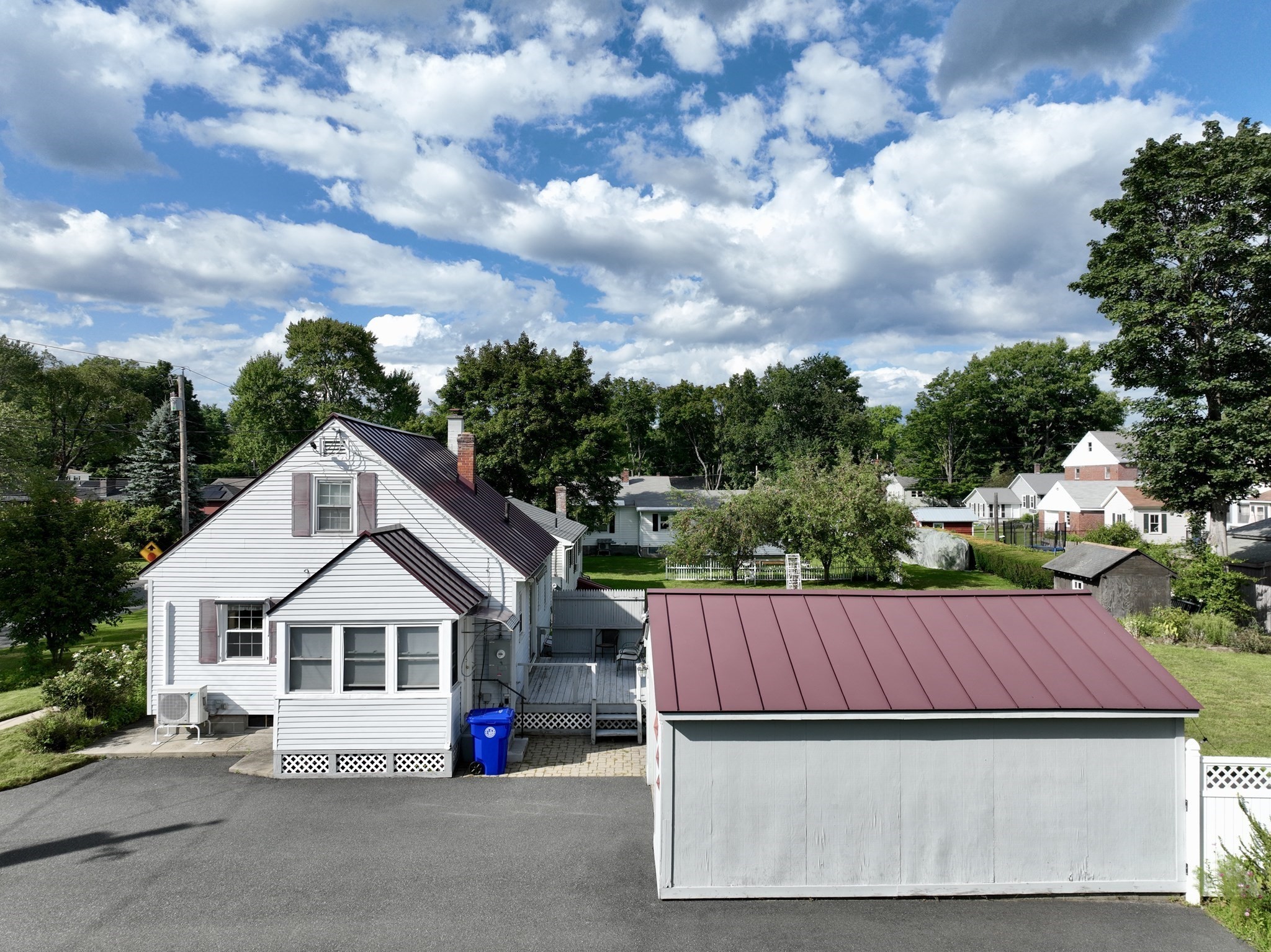 81 Vernon St Property Photo 3