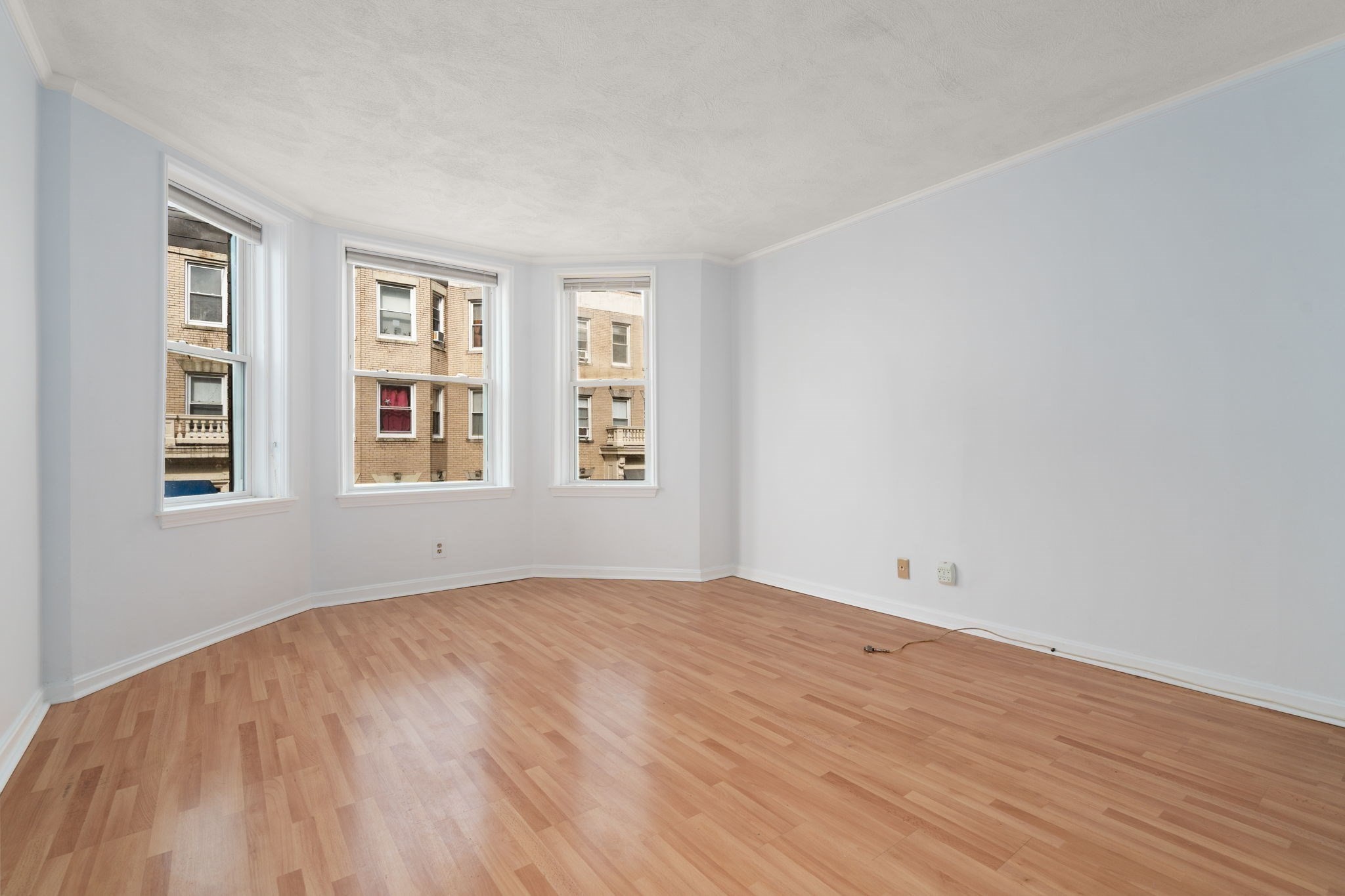 84 Gordon St # 301 Property Photo 3
