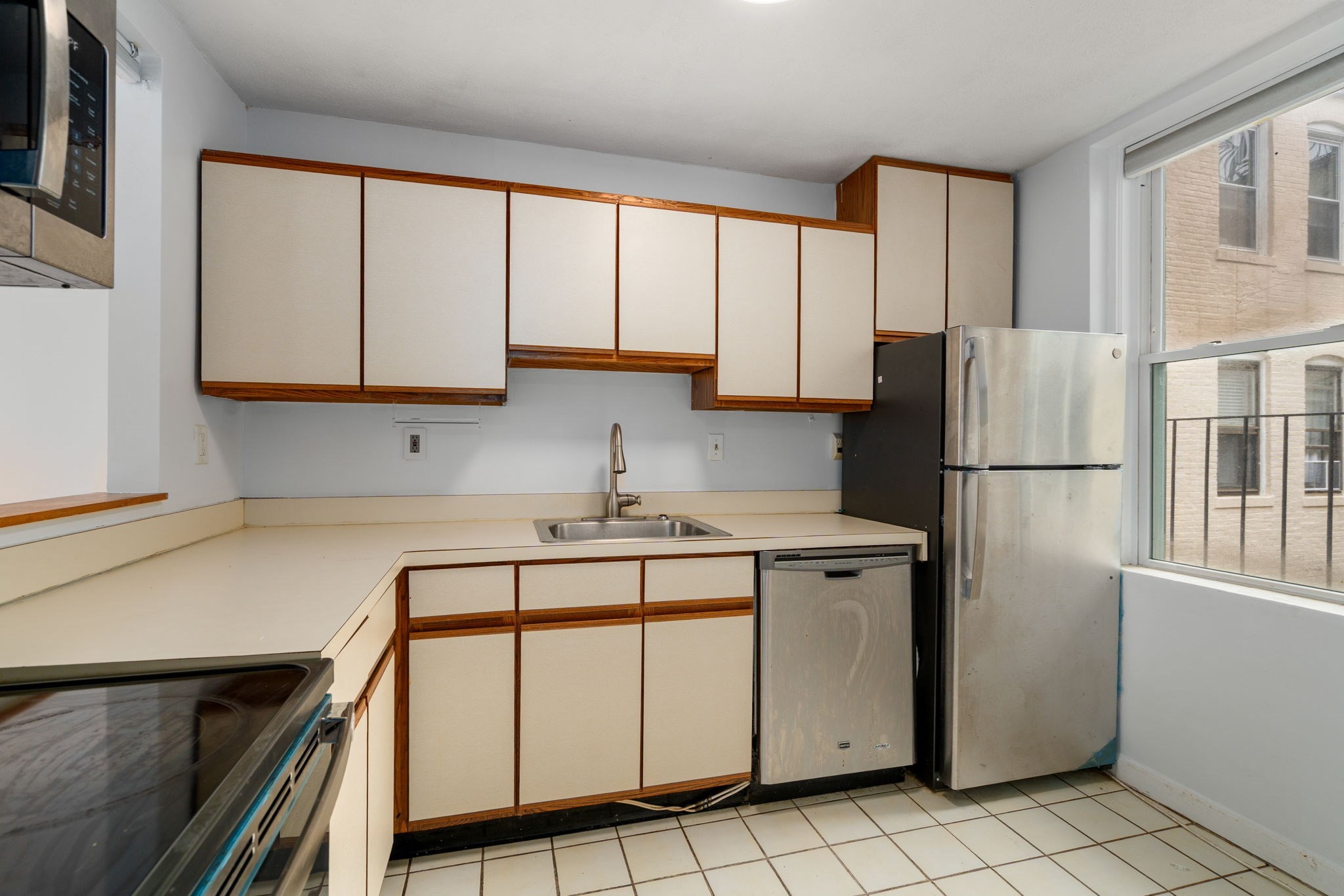 84 Gordon St # 301 Property Photo 11