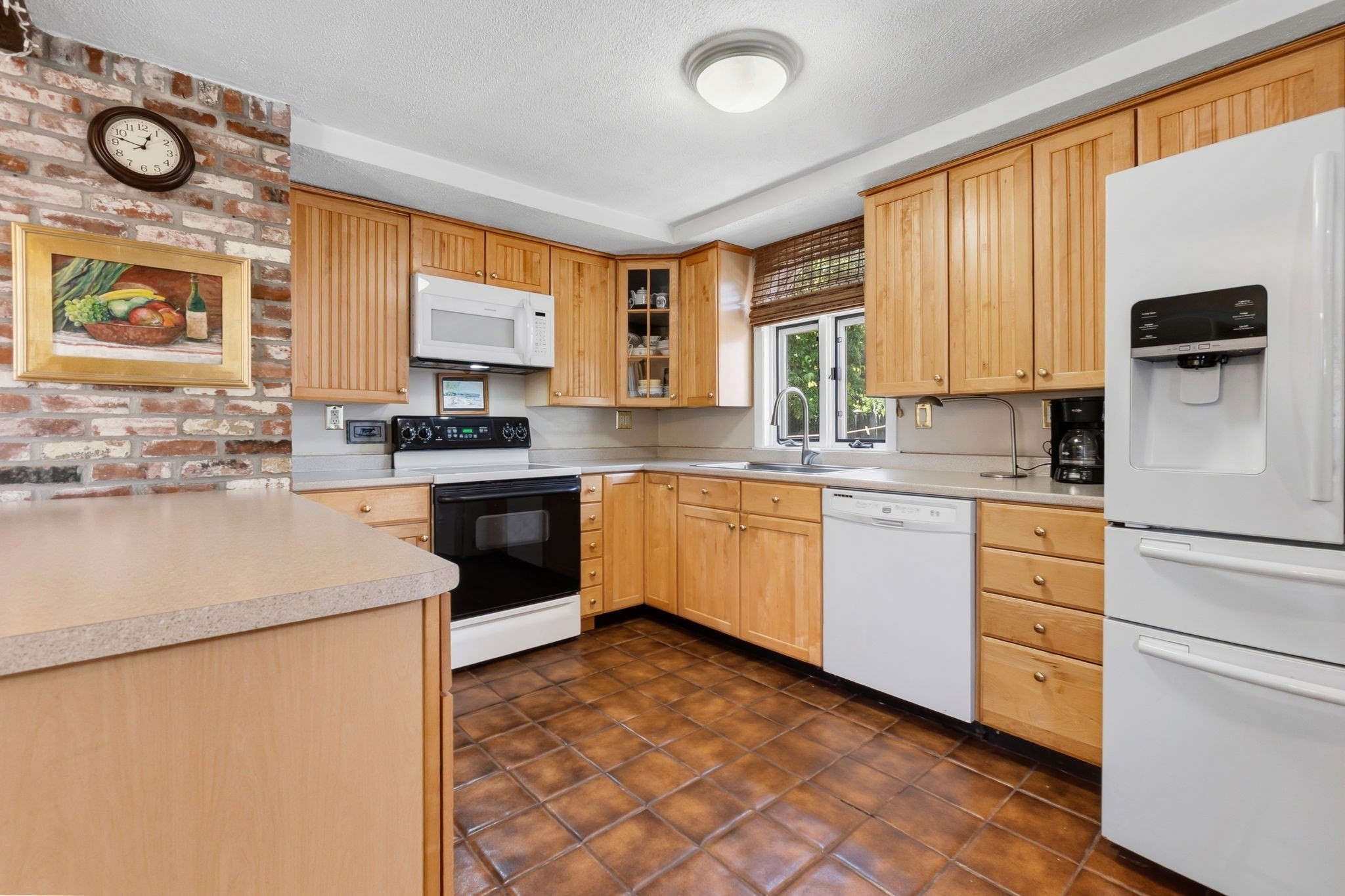 8 Colgate Rd Property Photo 5