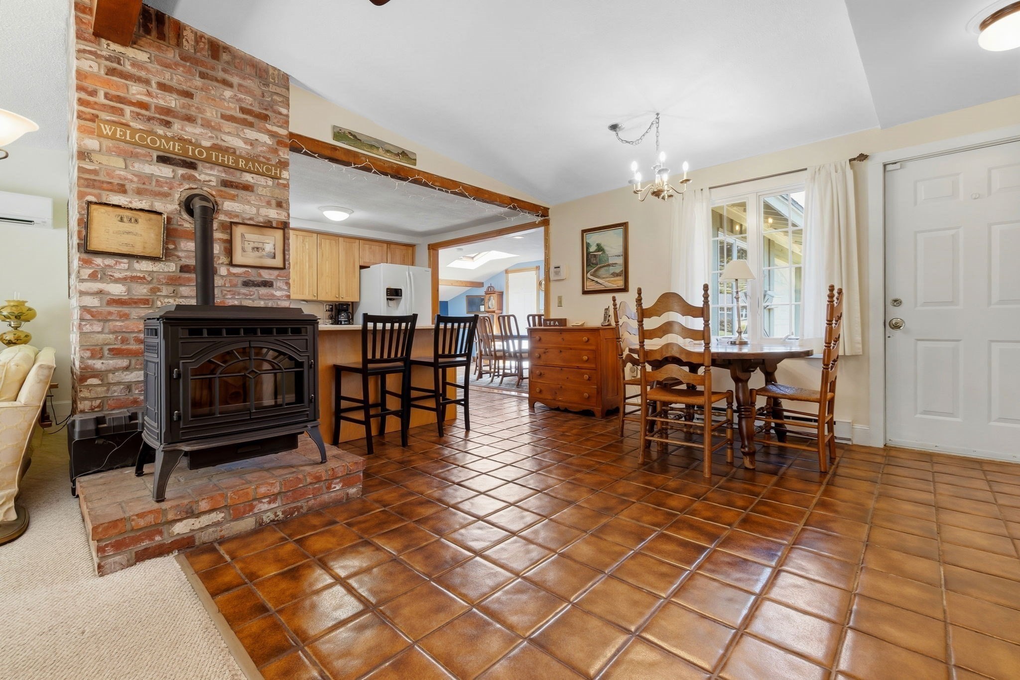 8 Colgate Rd Property Photo 6
