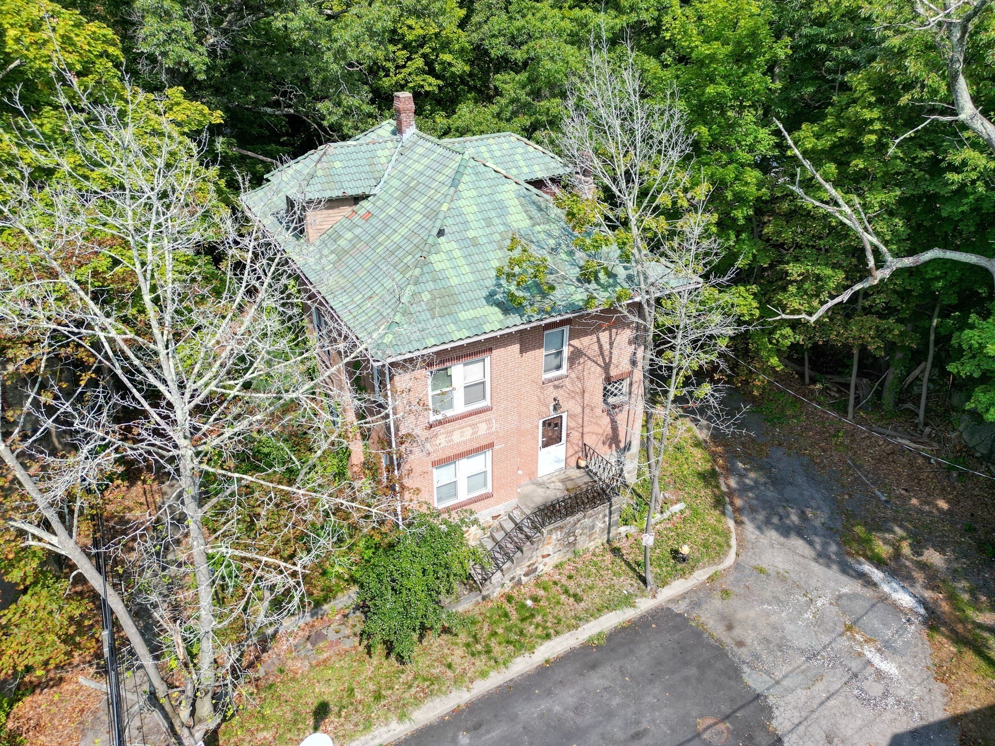 179 Hebron St Property Photo 3