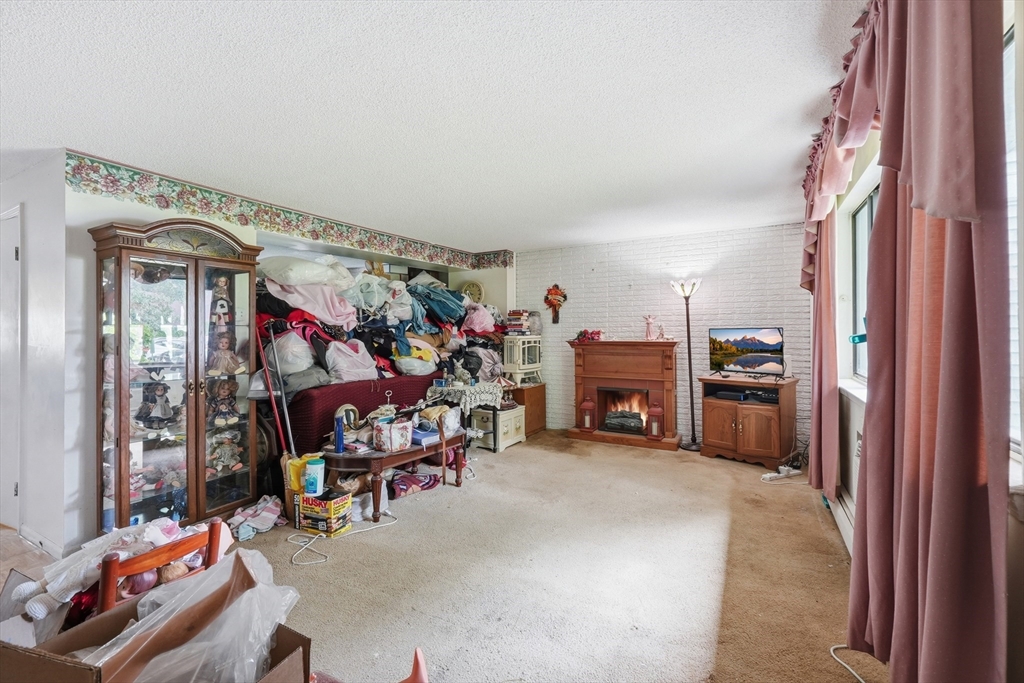 35 Sheri Ln # 35 Property Photo 3