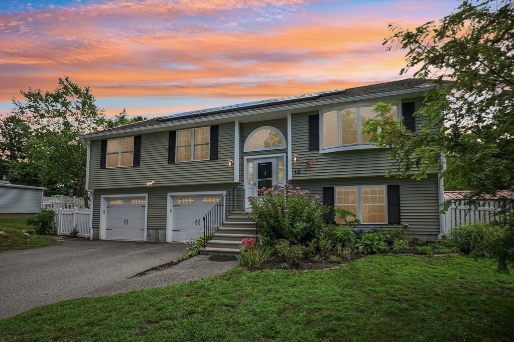 12 Autumn St Property Photo 28
