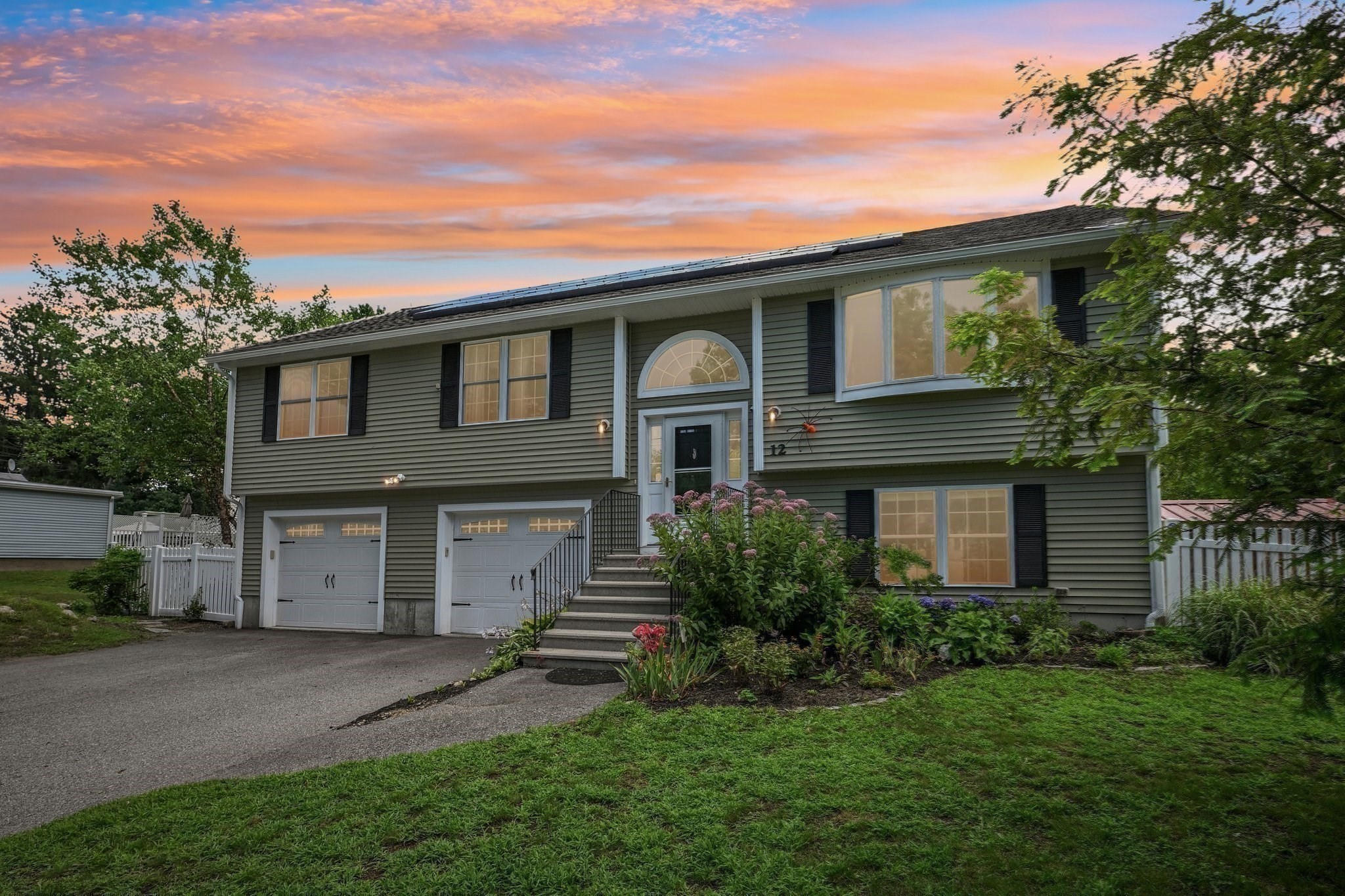 12 Autumn St Property Photo 28