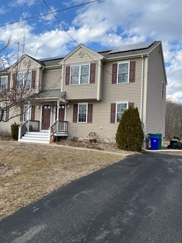 28 Harriet Thayer Dr # 28 Property Photo 1