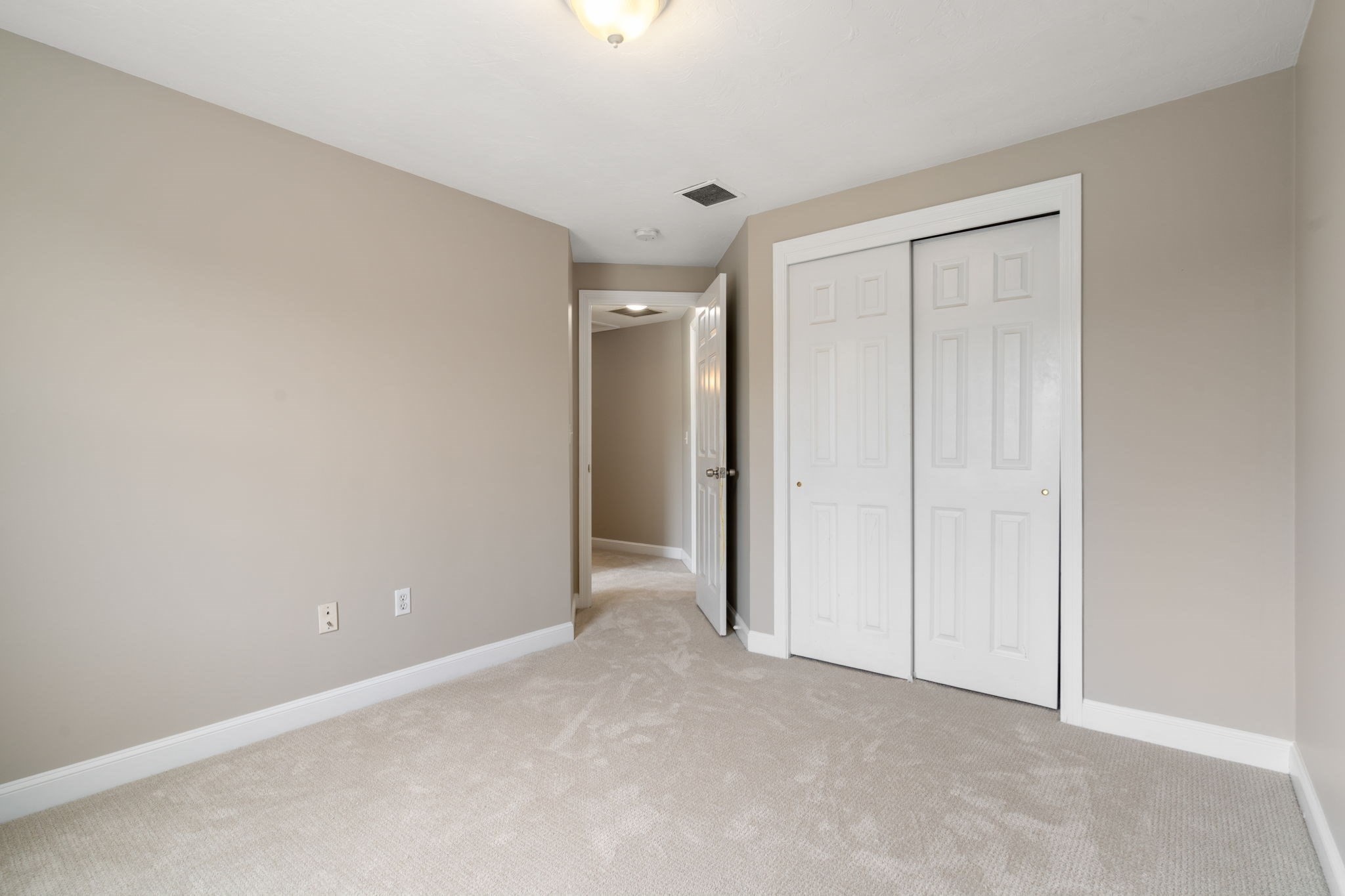 28 Harriet Thayer Dr # 28 Property Photo 13