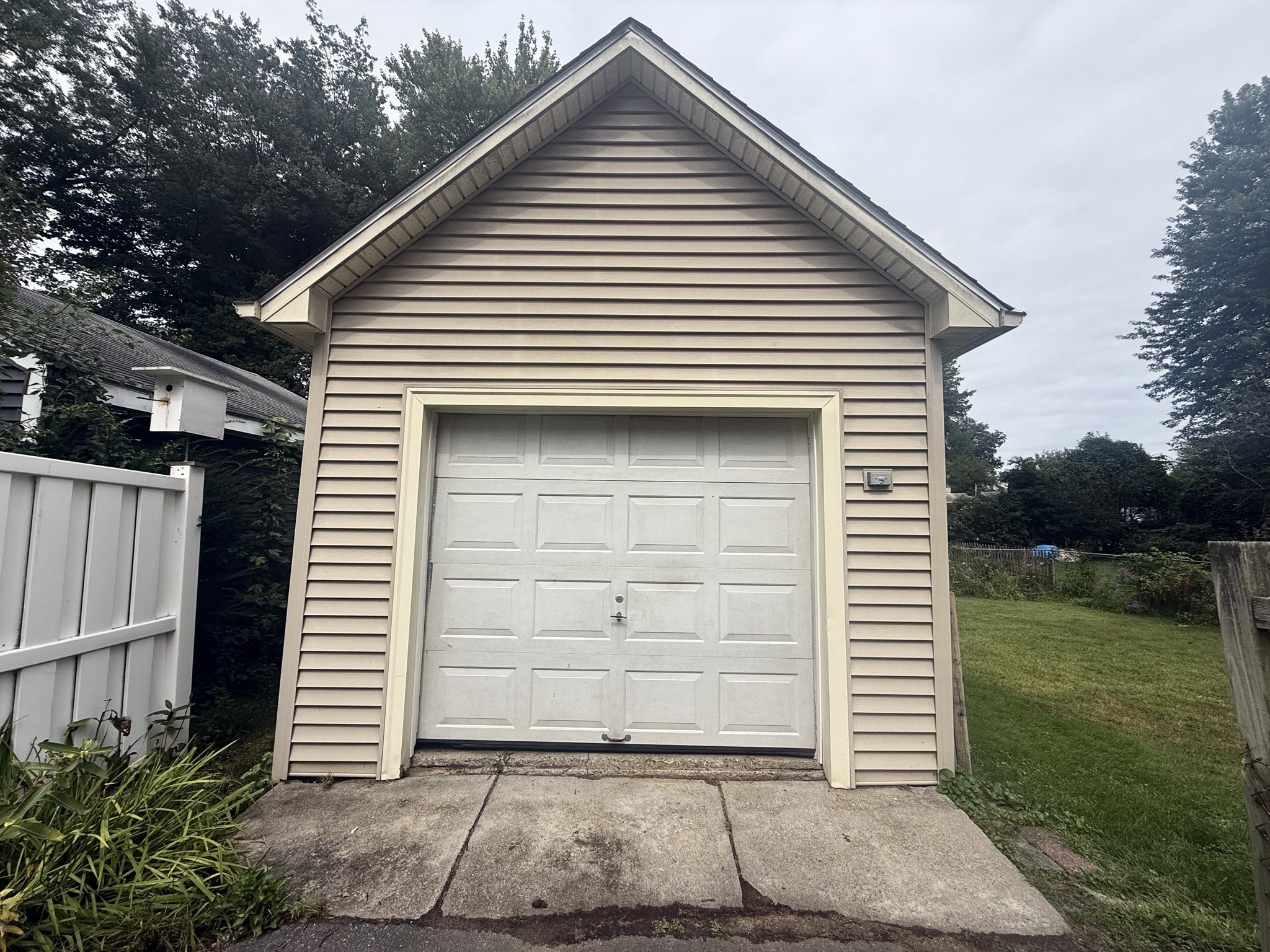88 Carr Avenue Property Photo 40
