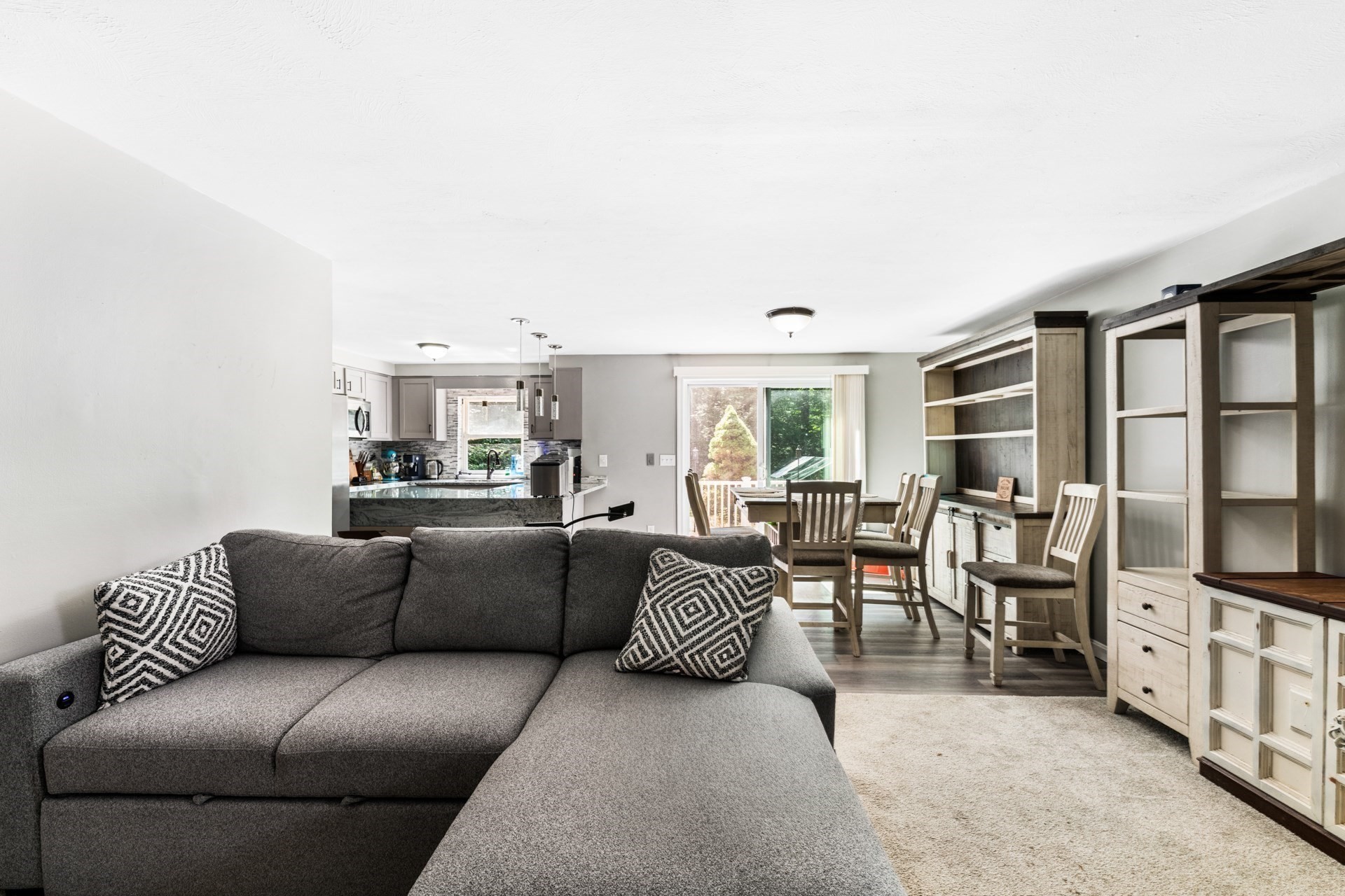 19 Jade Property Photo 11