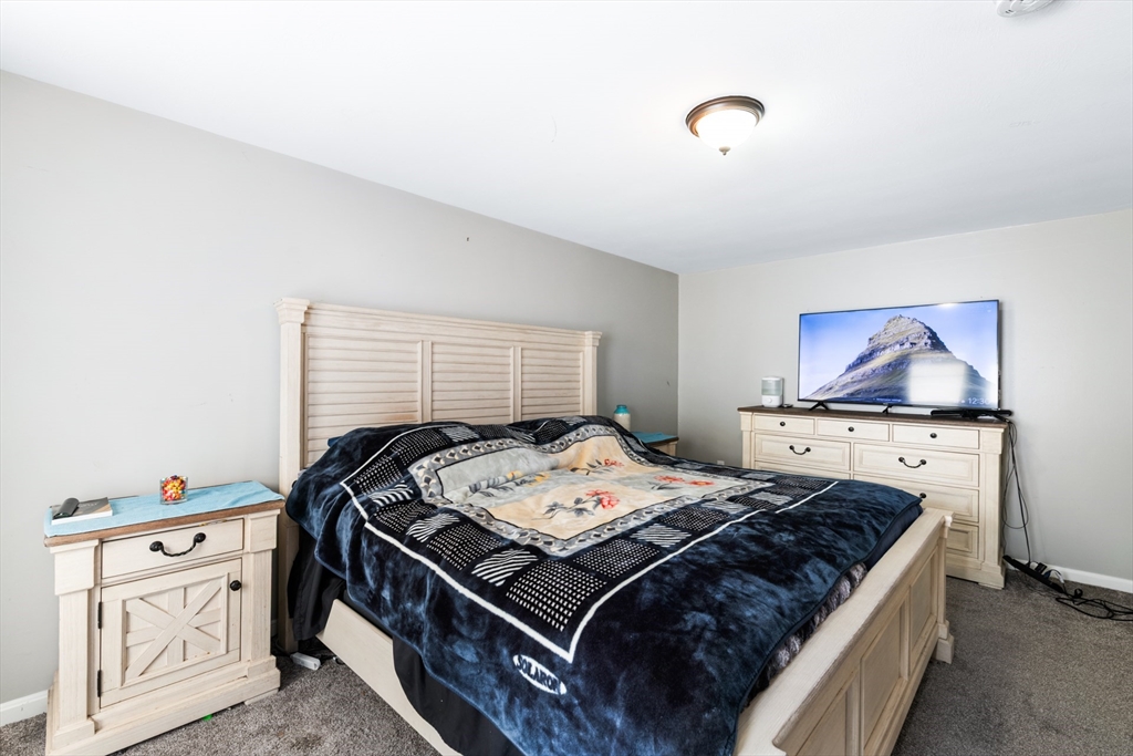 19 Jade Property Photo 28