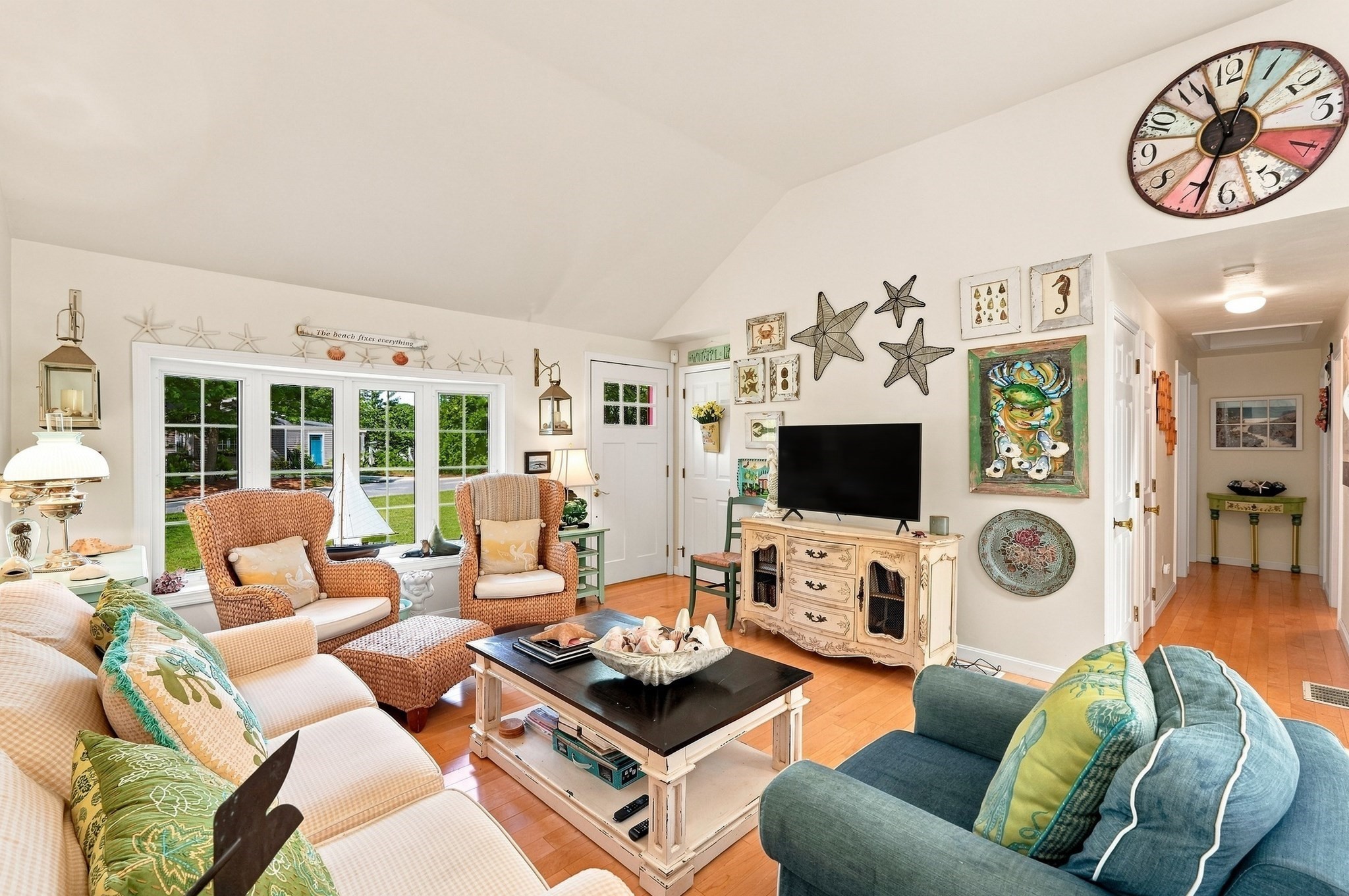 25 Sea Horse Road Property Photo 4