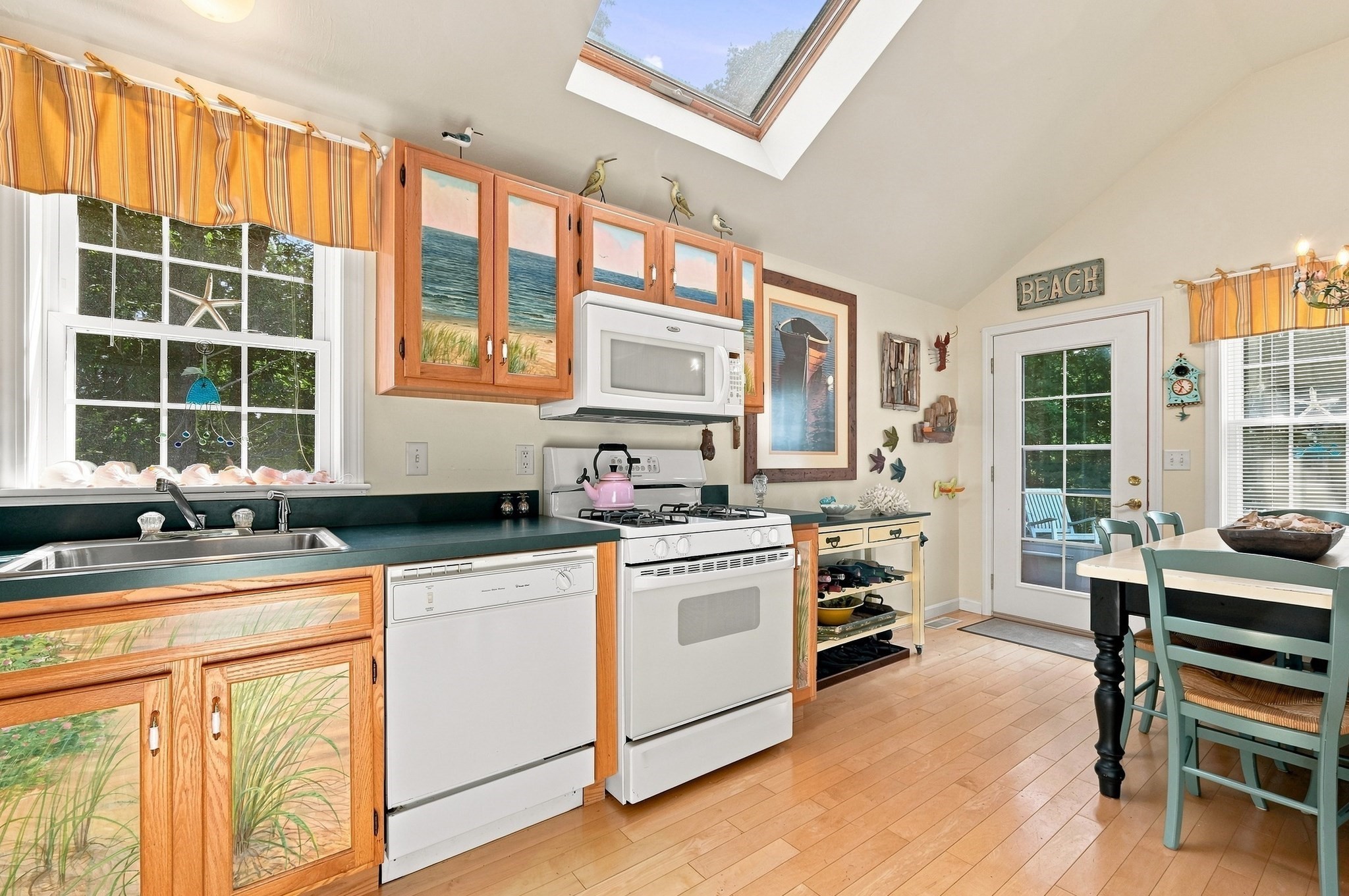 25 Sea Horse Road Property Photo 6