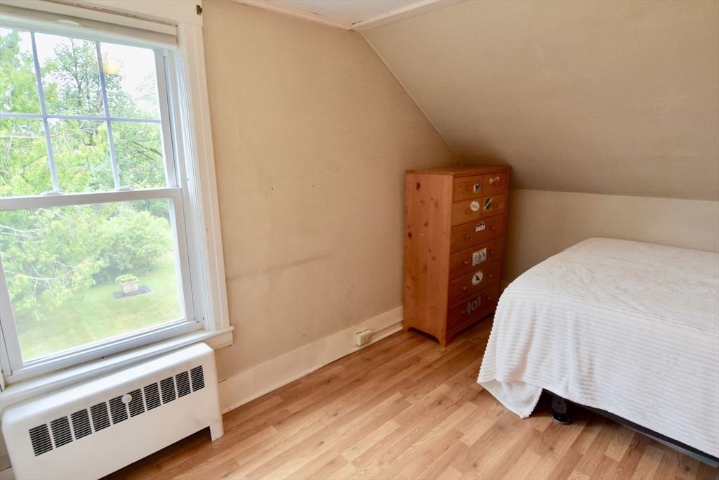 120 Blaine Ave Property Photo 14