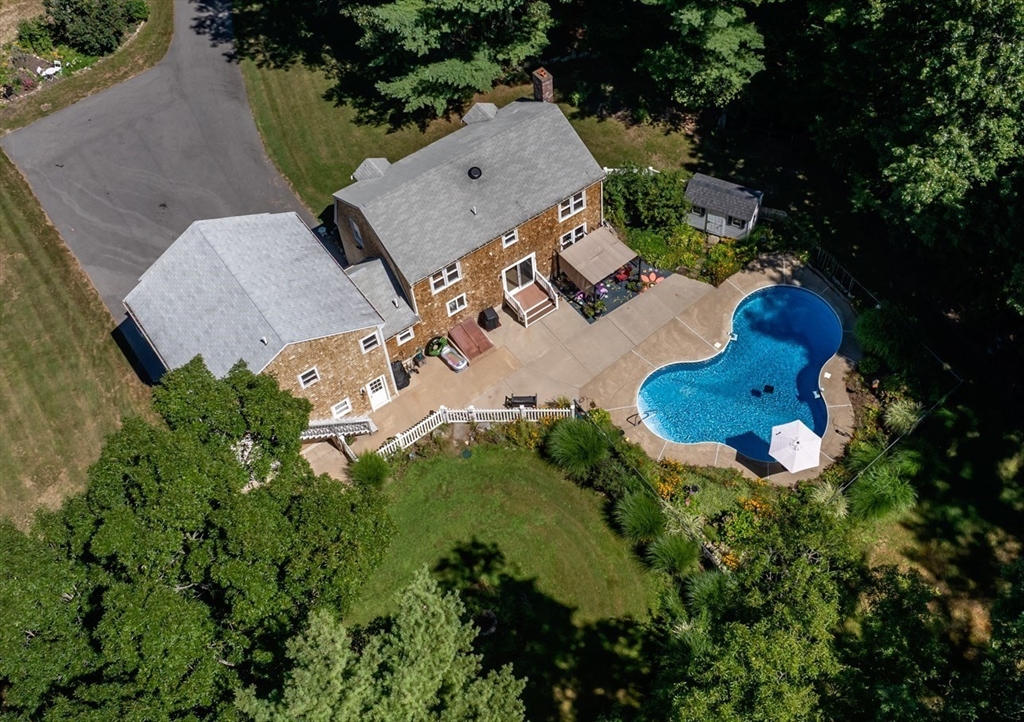 10 Brenrae Dr Property Photo 1