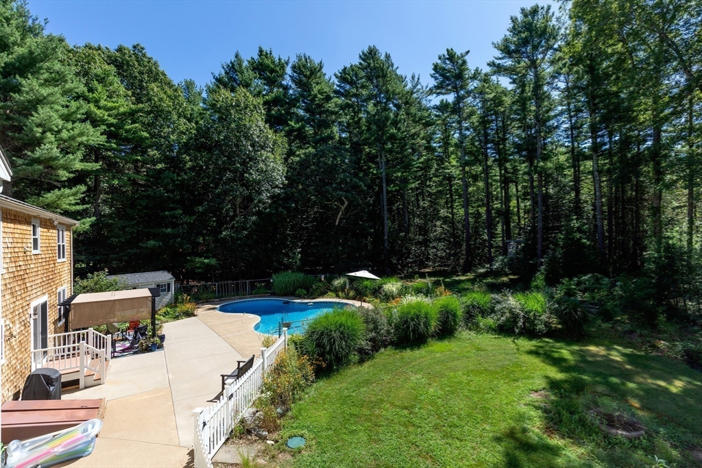 10 Brenrae Dr Property Photo 9