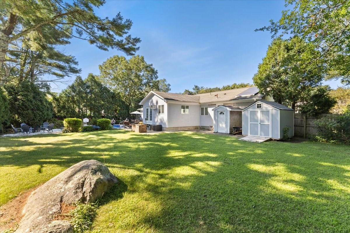 16 Green Meadow Dr Property Photo 12