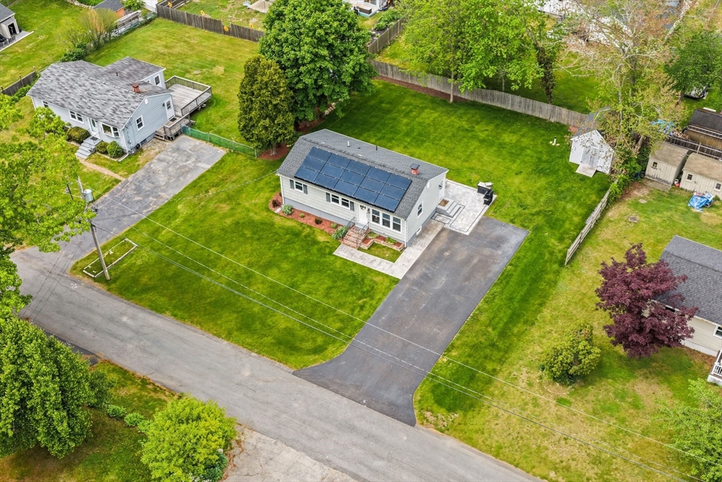 19 Burr Ave Property Photo 3