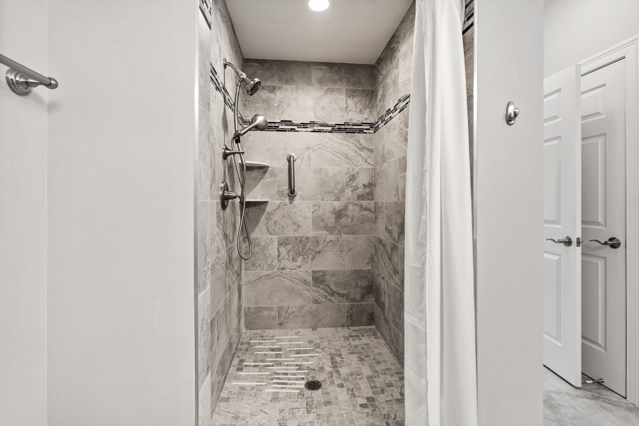 63 Hummingbird Ln # A Property Photo 18