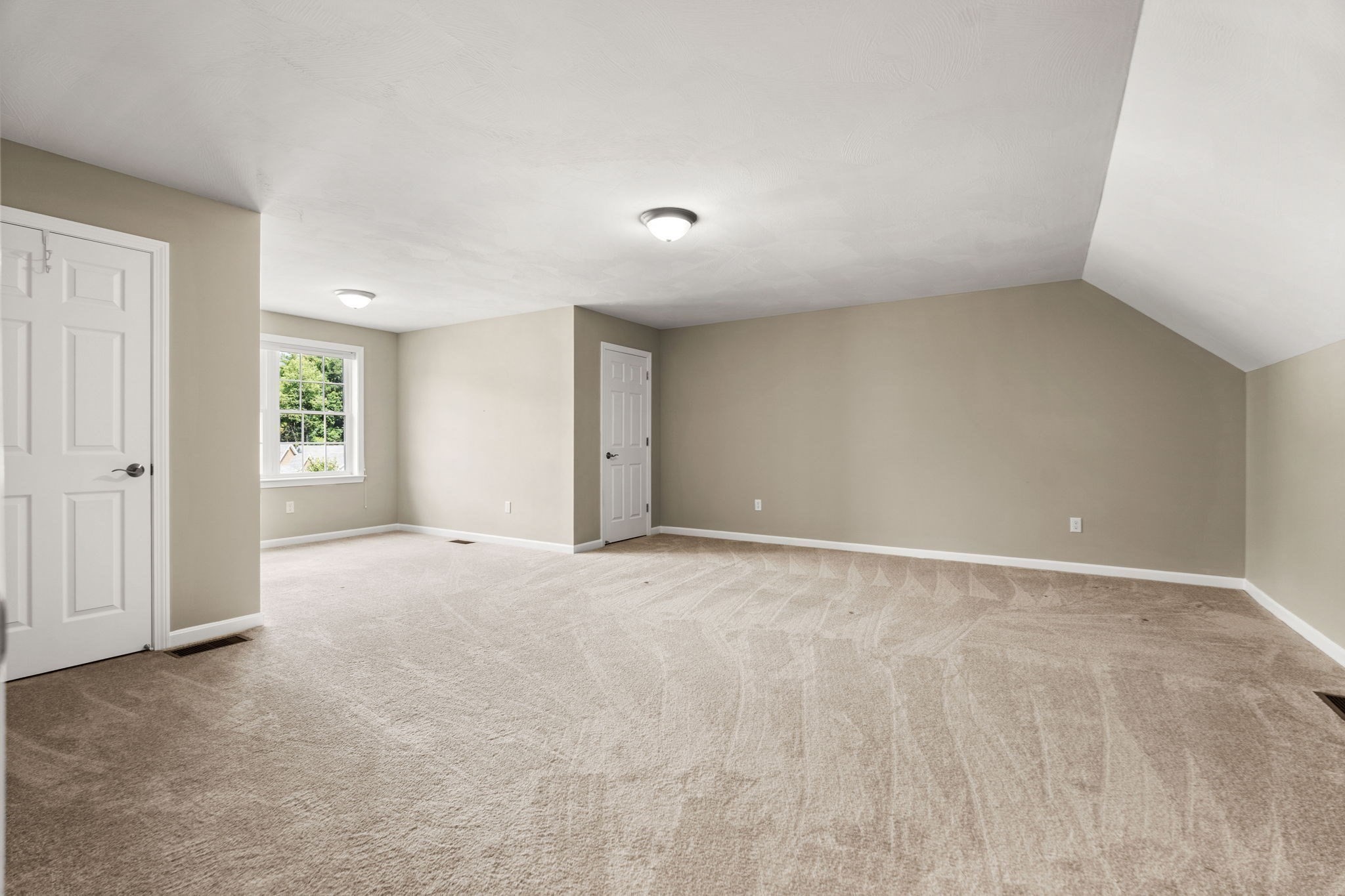 63 Hummingbird Ln # A Property Photo 22