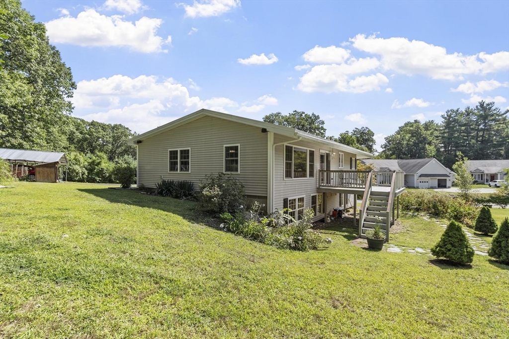 2 Reed Lane Property Photo 4