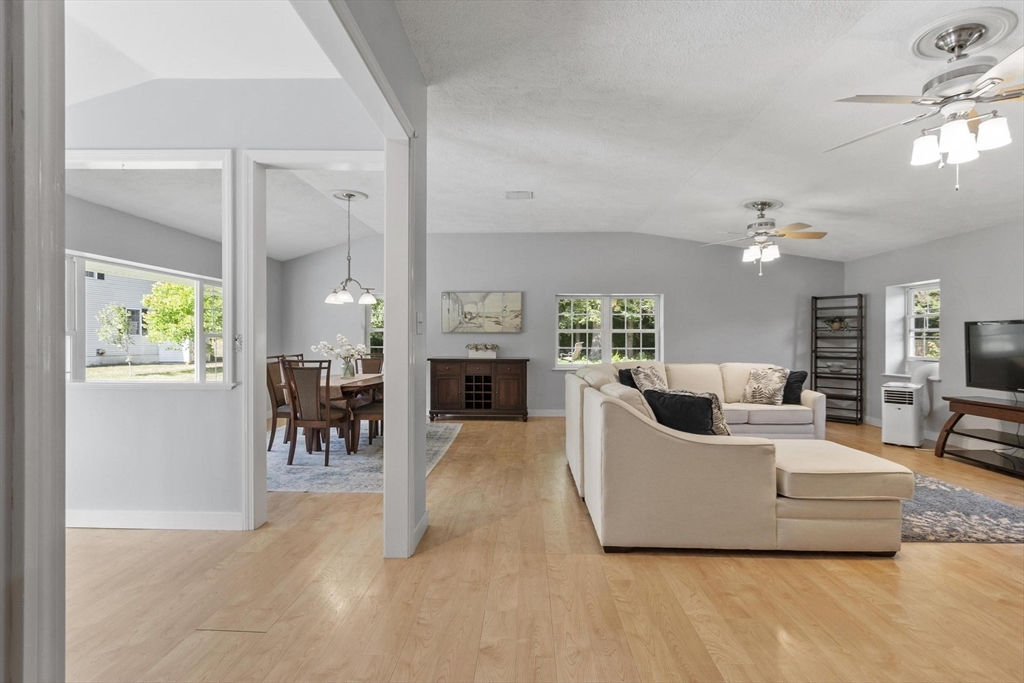 2 Reed Lane Property Photo 10