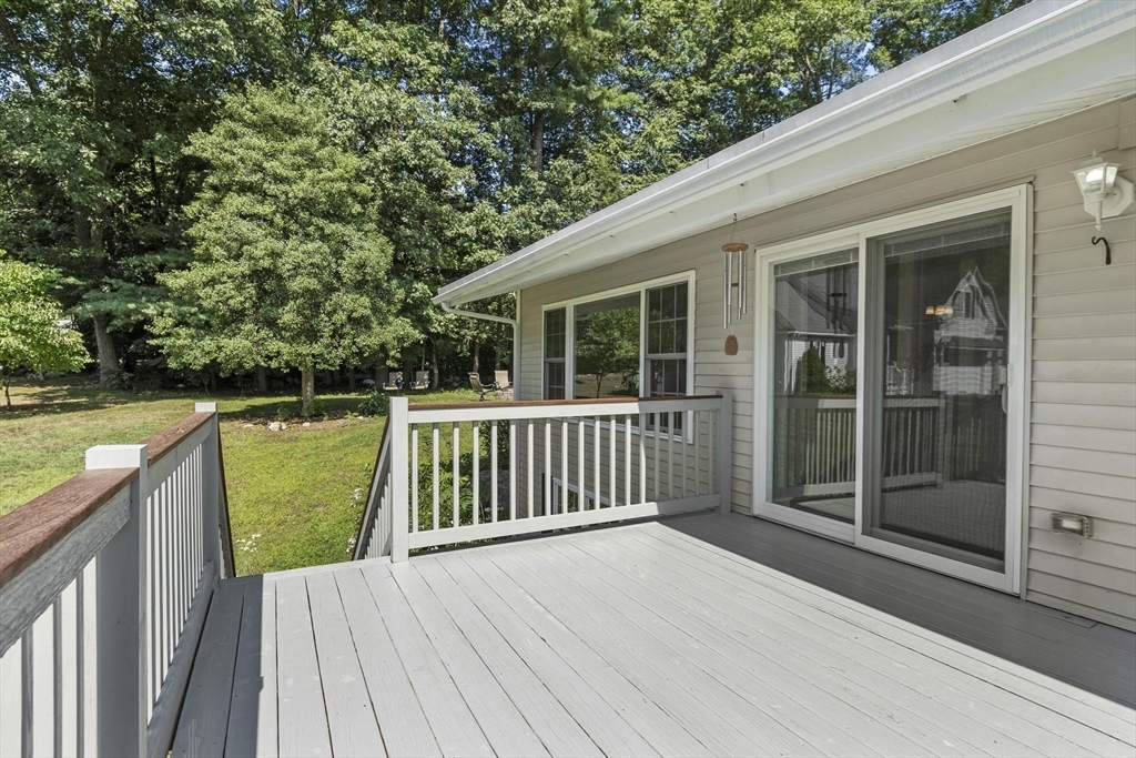 2 Reed Lane Property Photo 17