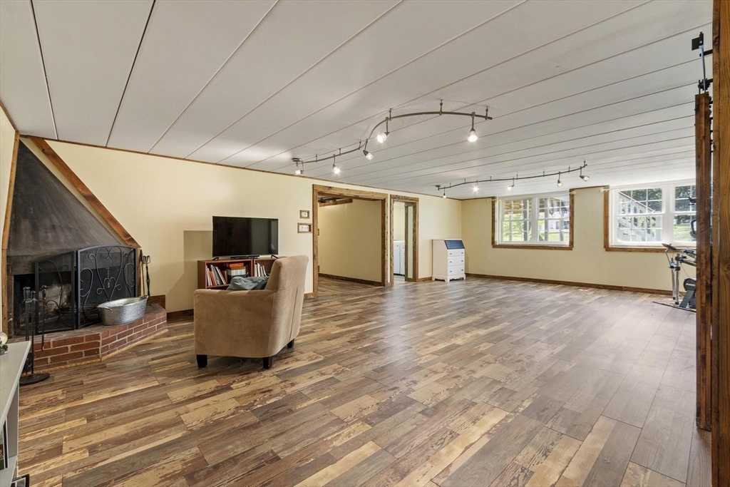 2 Reed Lane Property Photo 34