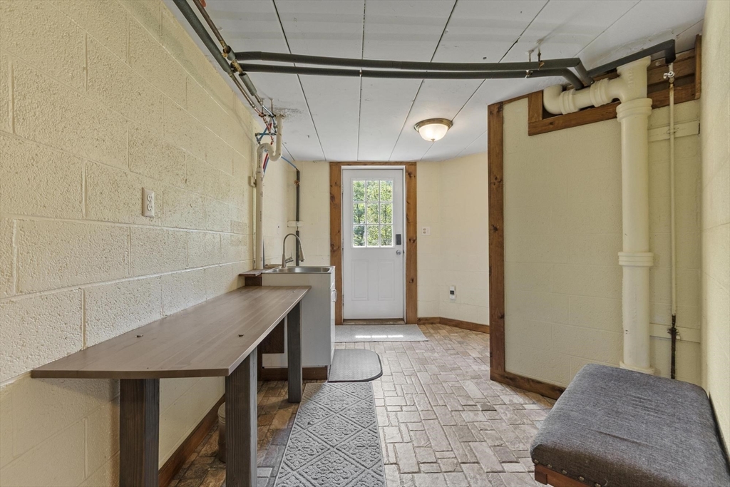2 Reed Lane Property Photo 36