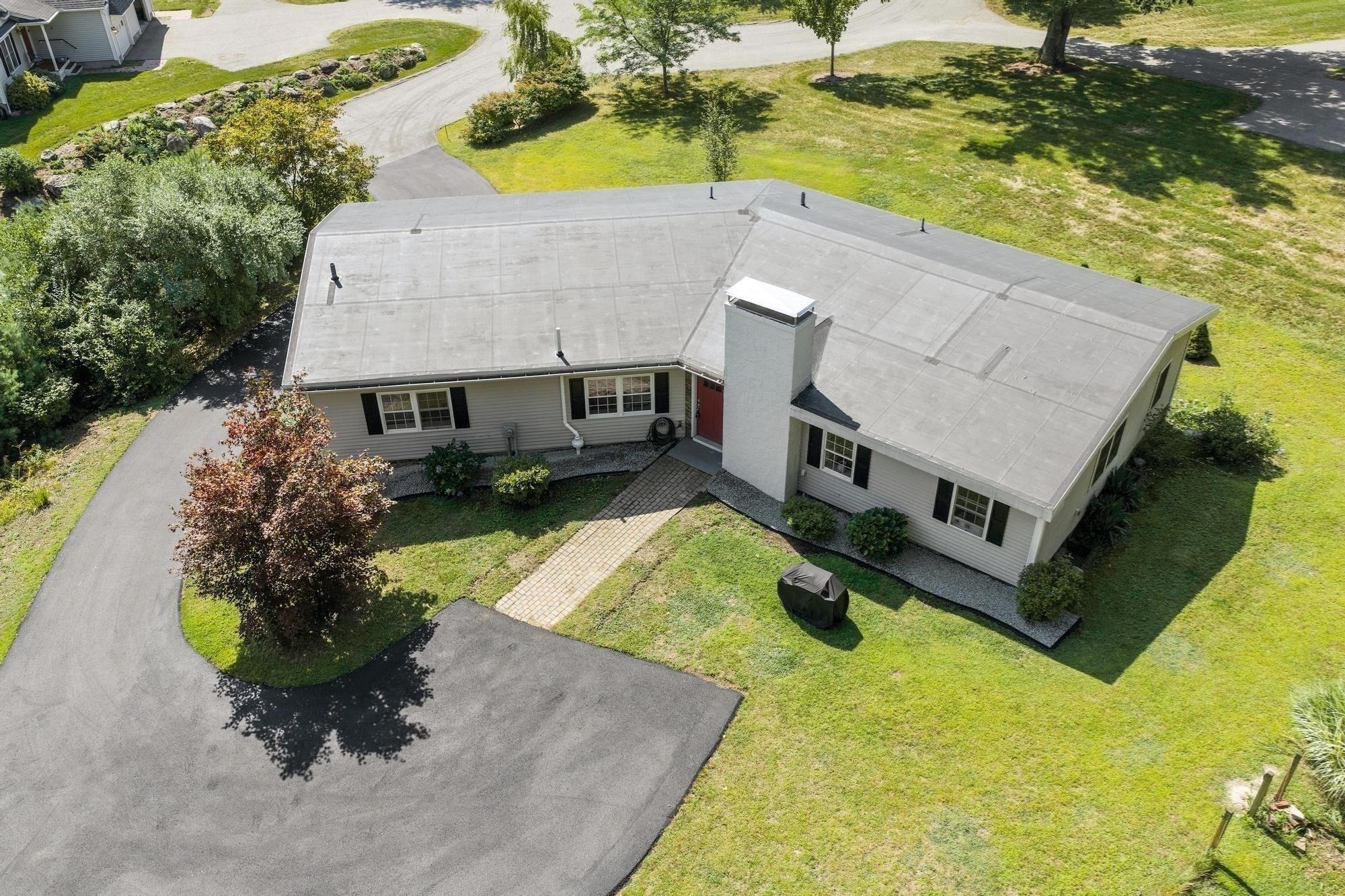 2 Reed Lane Property Photo 41
