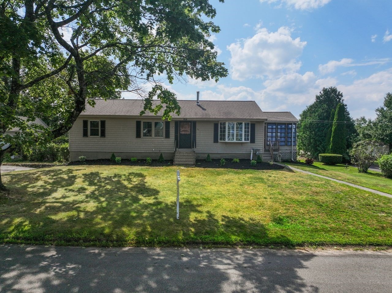 29 Rosedale Avenue Property Photo 4
