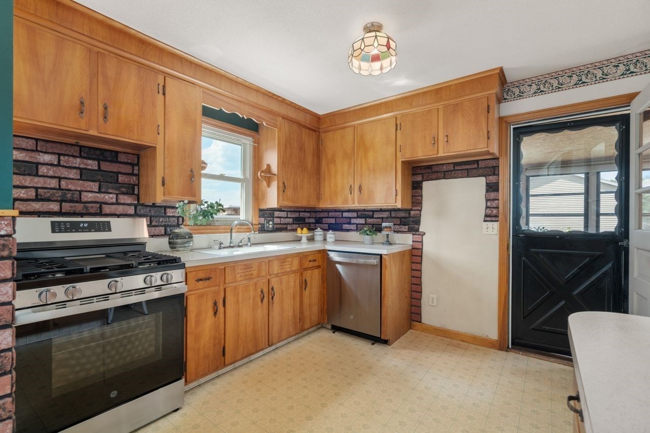 29 Rosedale Avenue Property Photo 12