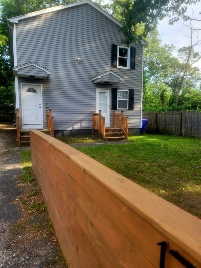 15-17 Otis Ct # 17 Property Photo 1