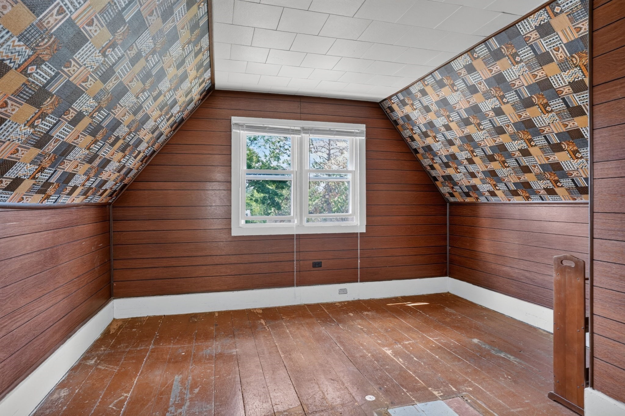 120 Edinboro Street Property Photo 16