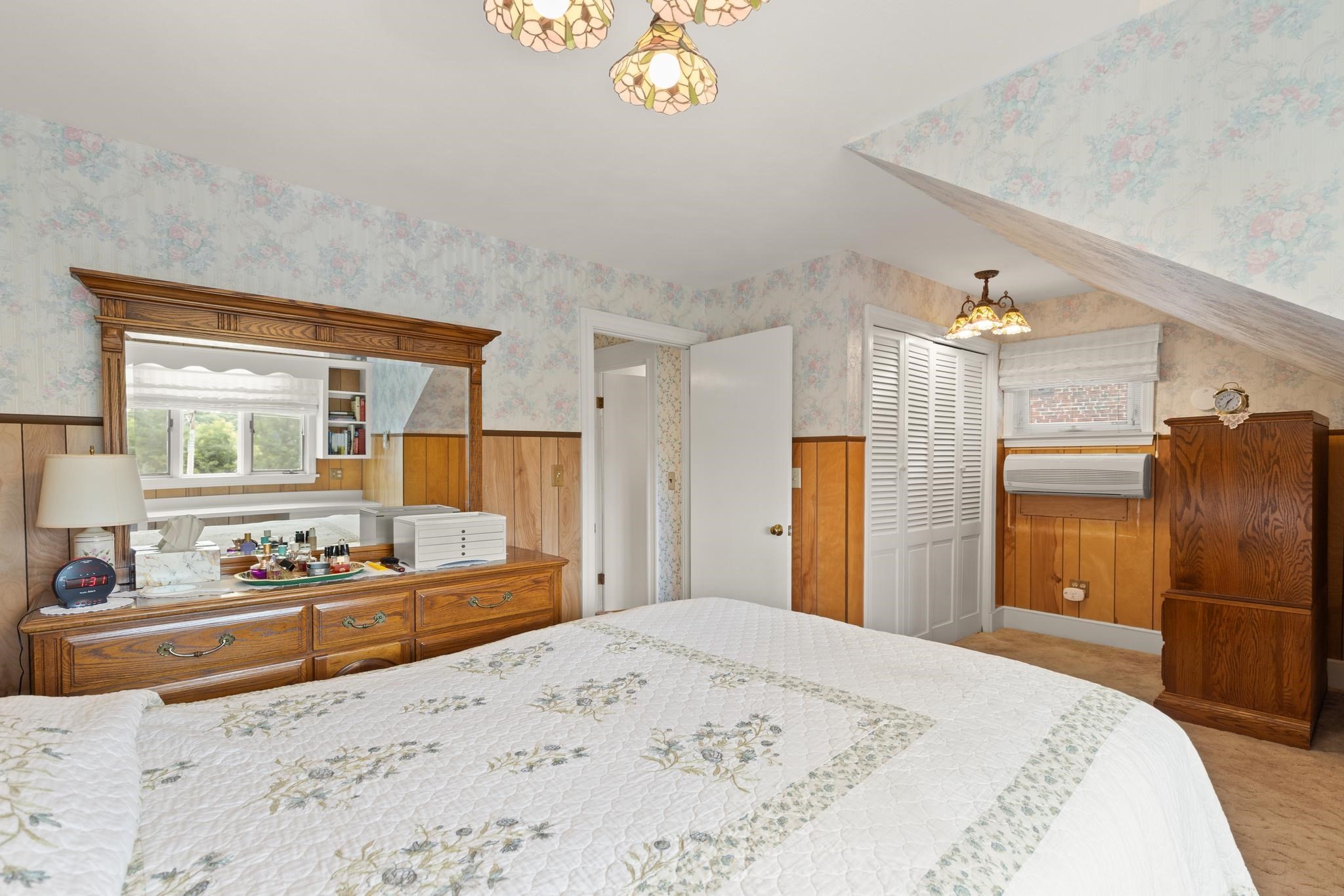 6 Groveland St Property Photo 27