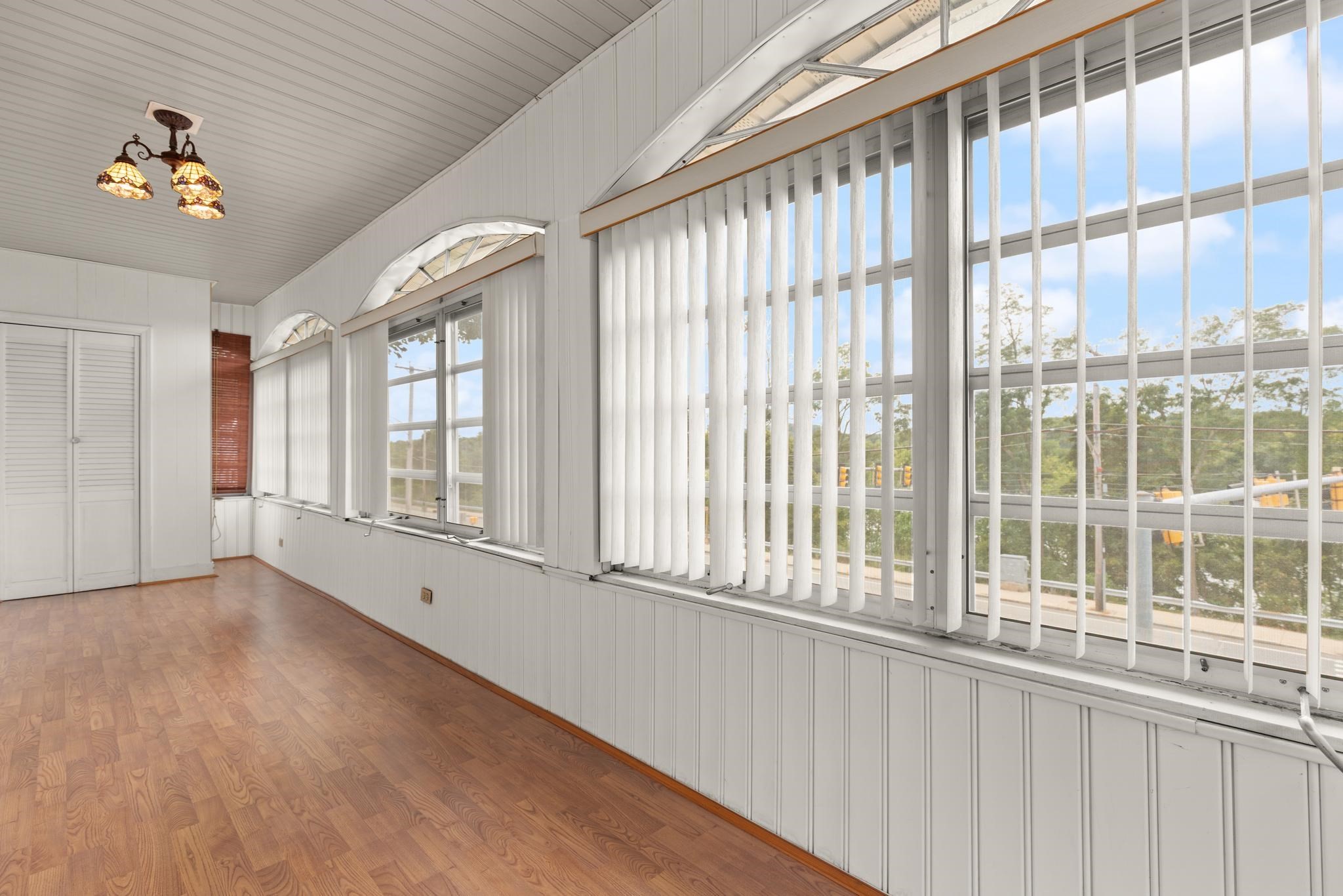 6 Groveland St Property Photo 30