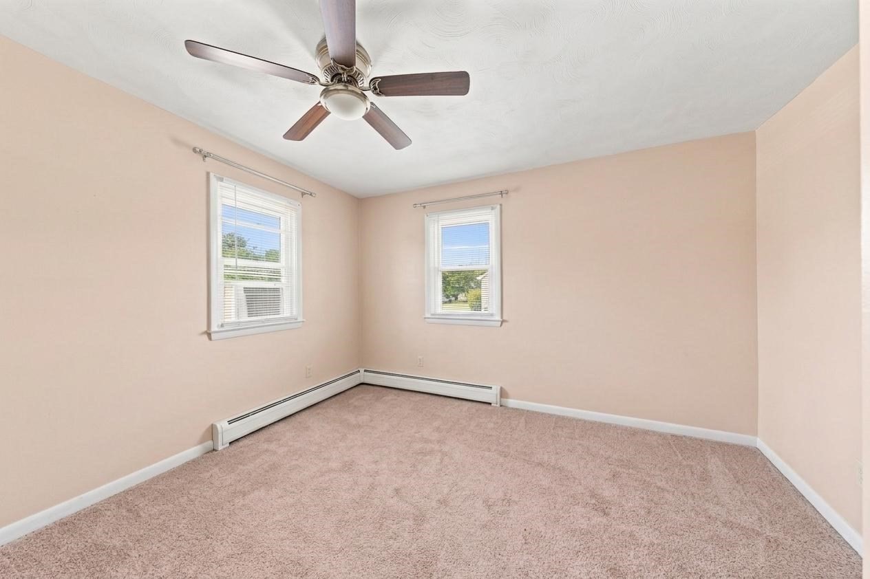 139 Seabury St Property Photo 12