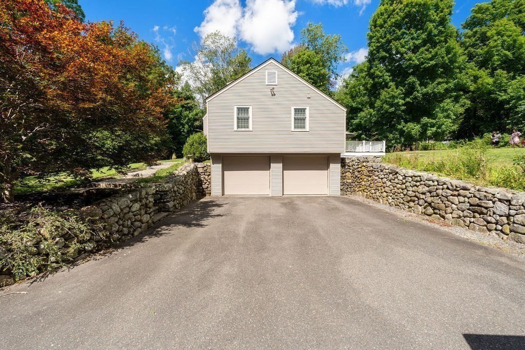 96a High Street Property Photo 32
