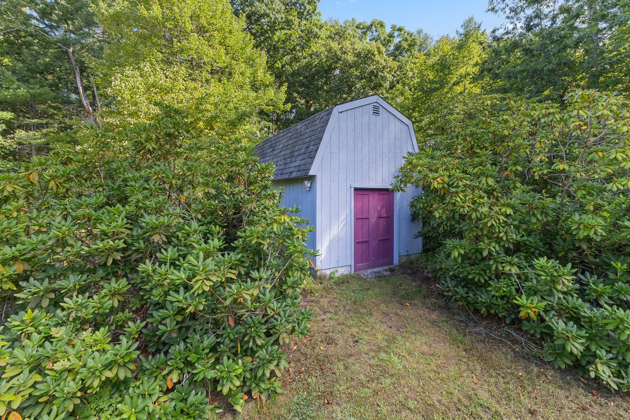 627 Main St Property Photo 3