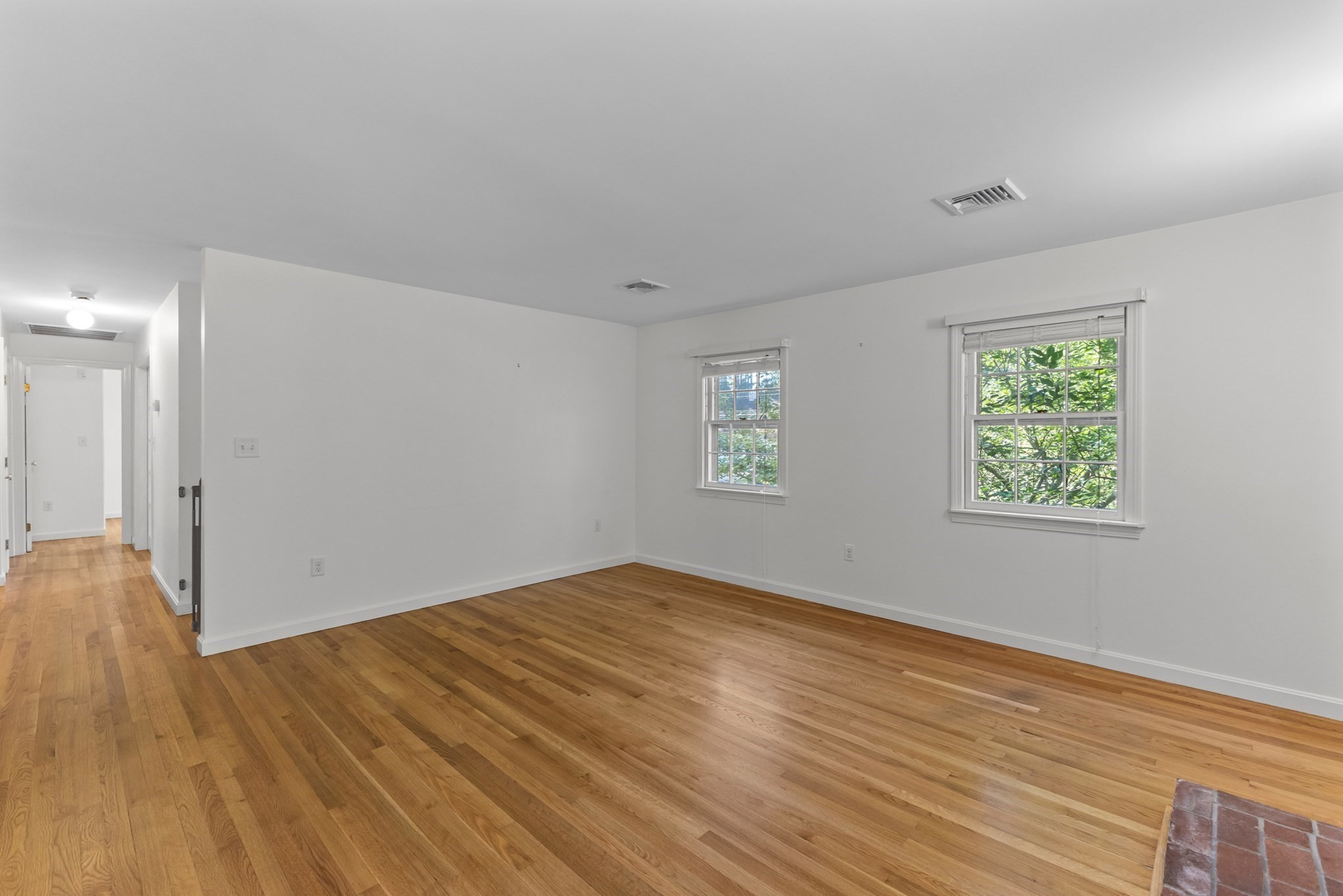 627 Main St Property Photo 15