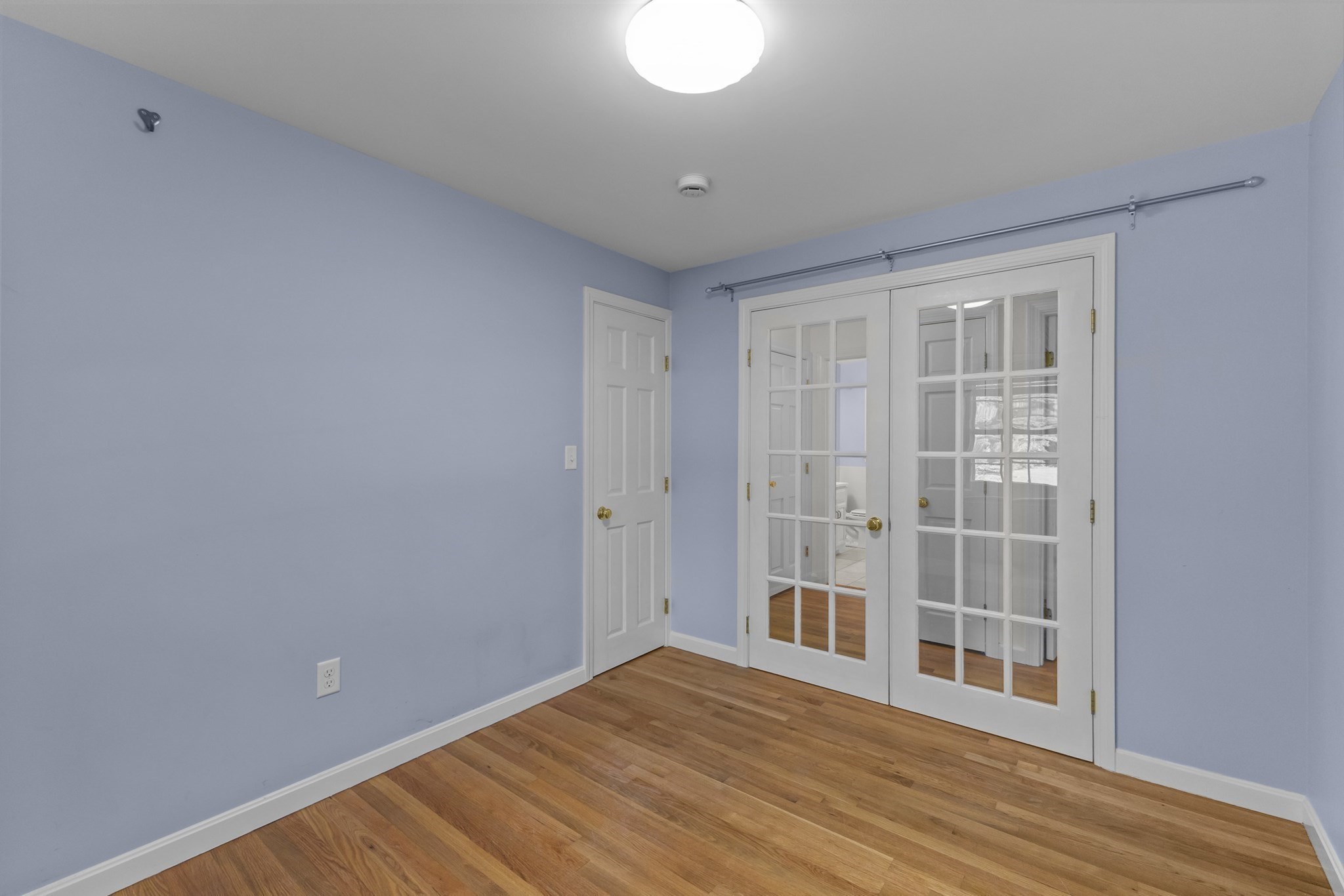 627 Main St Property Photo 19