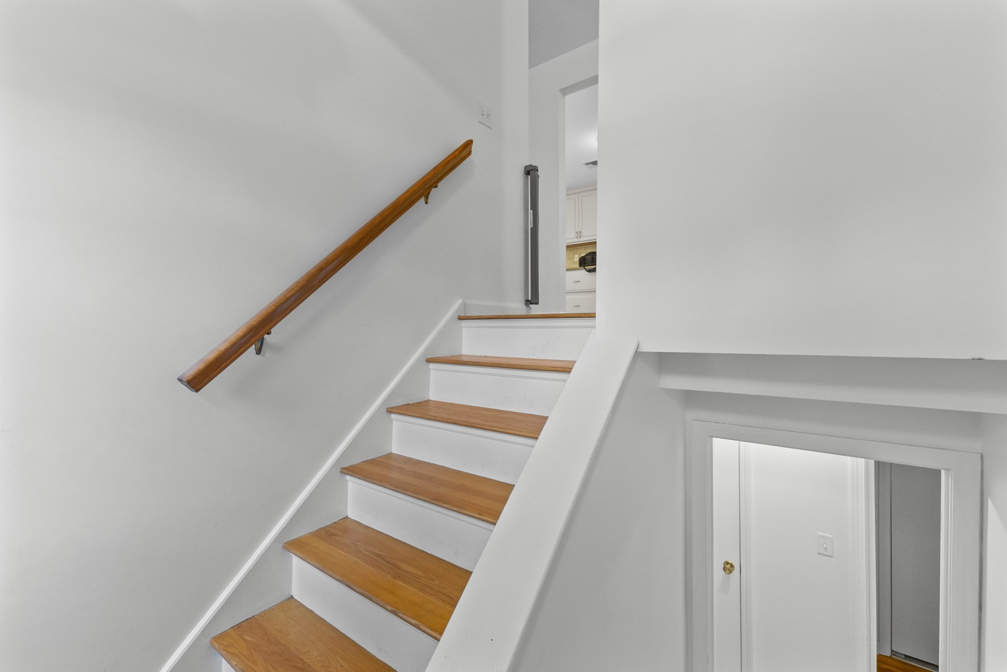 627 Main St Property Photo 24