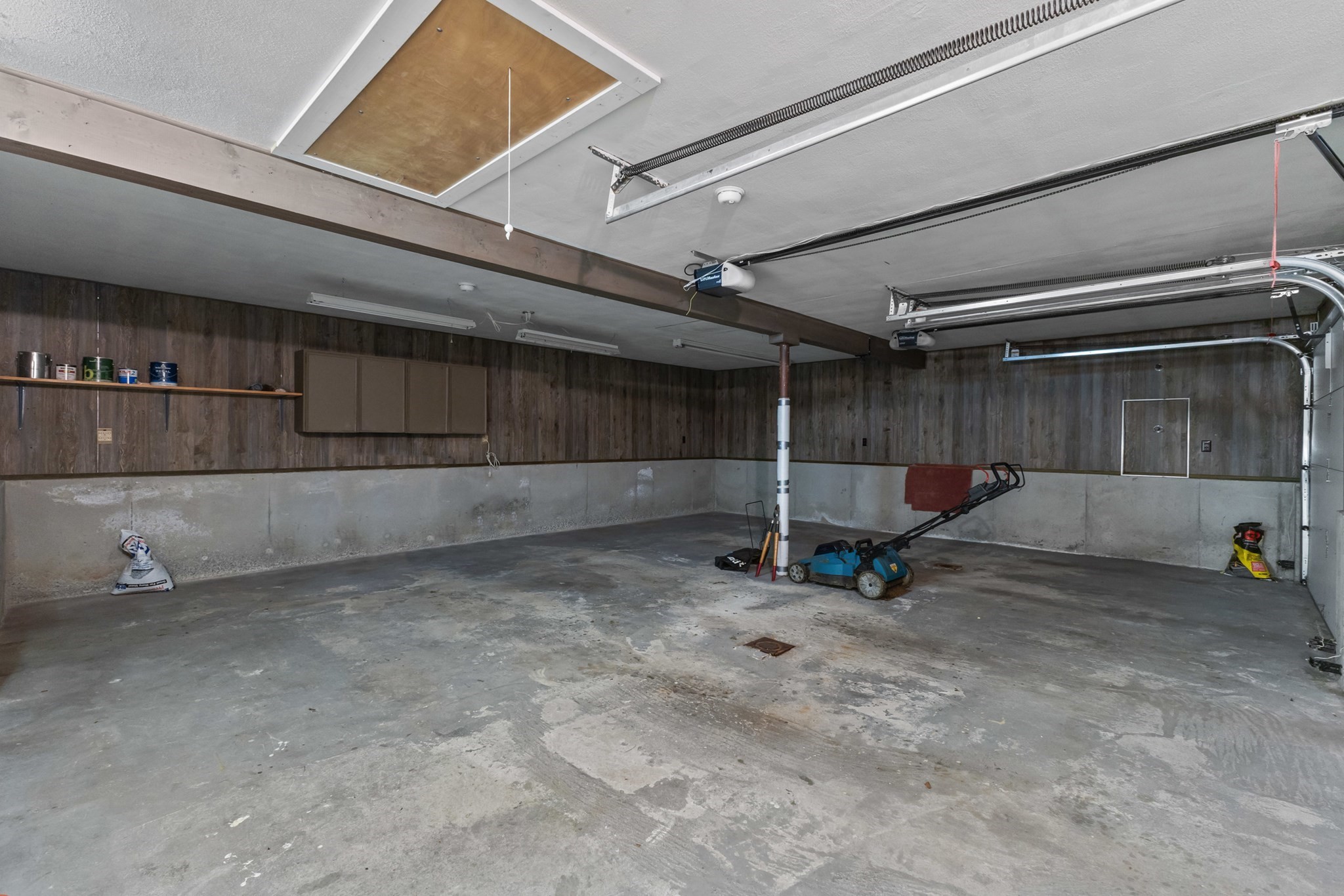 627 Main St Property Photo 35