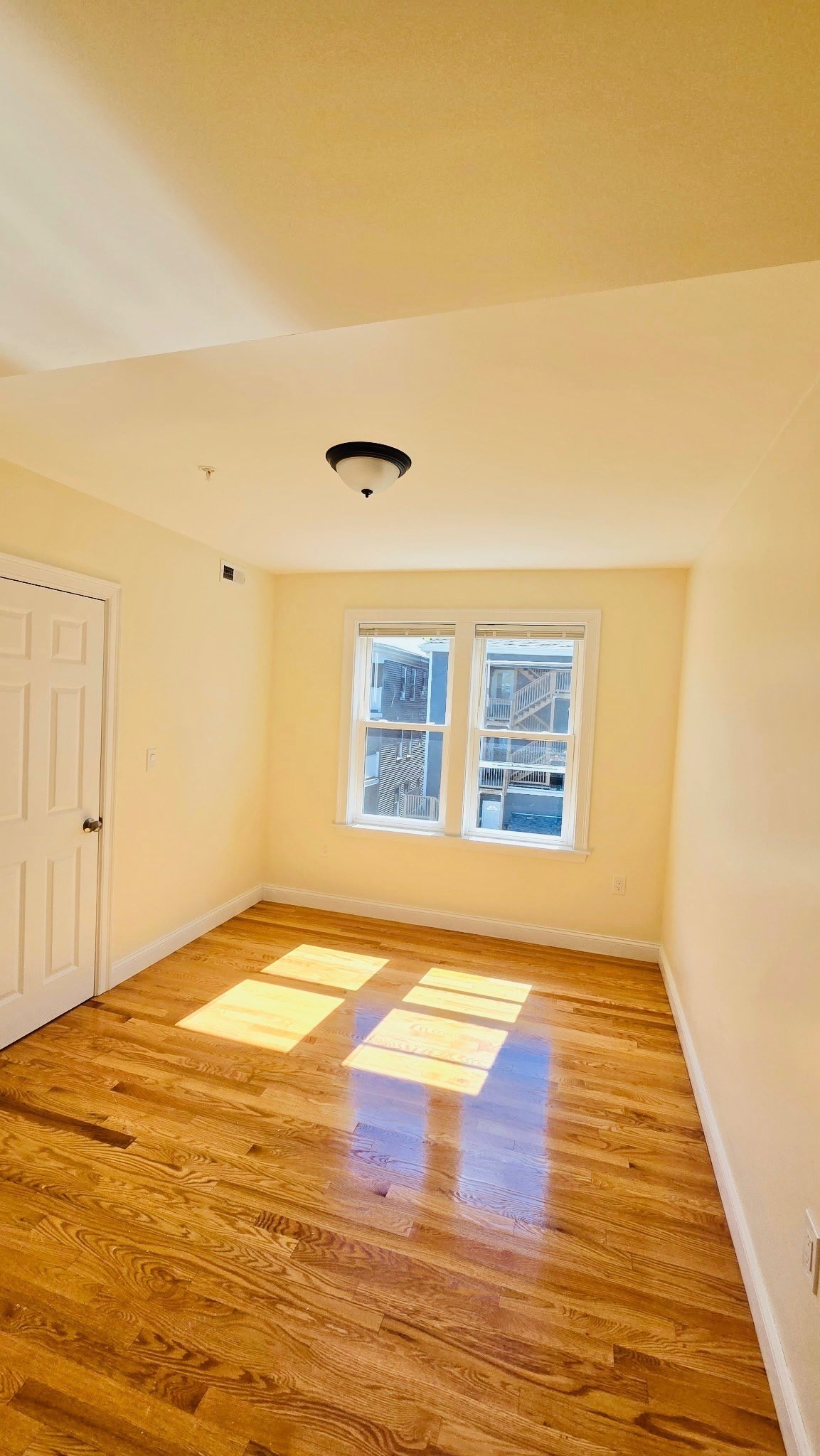49 Woodcliff # 2 Property Photo 3