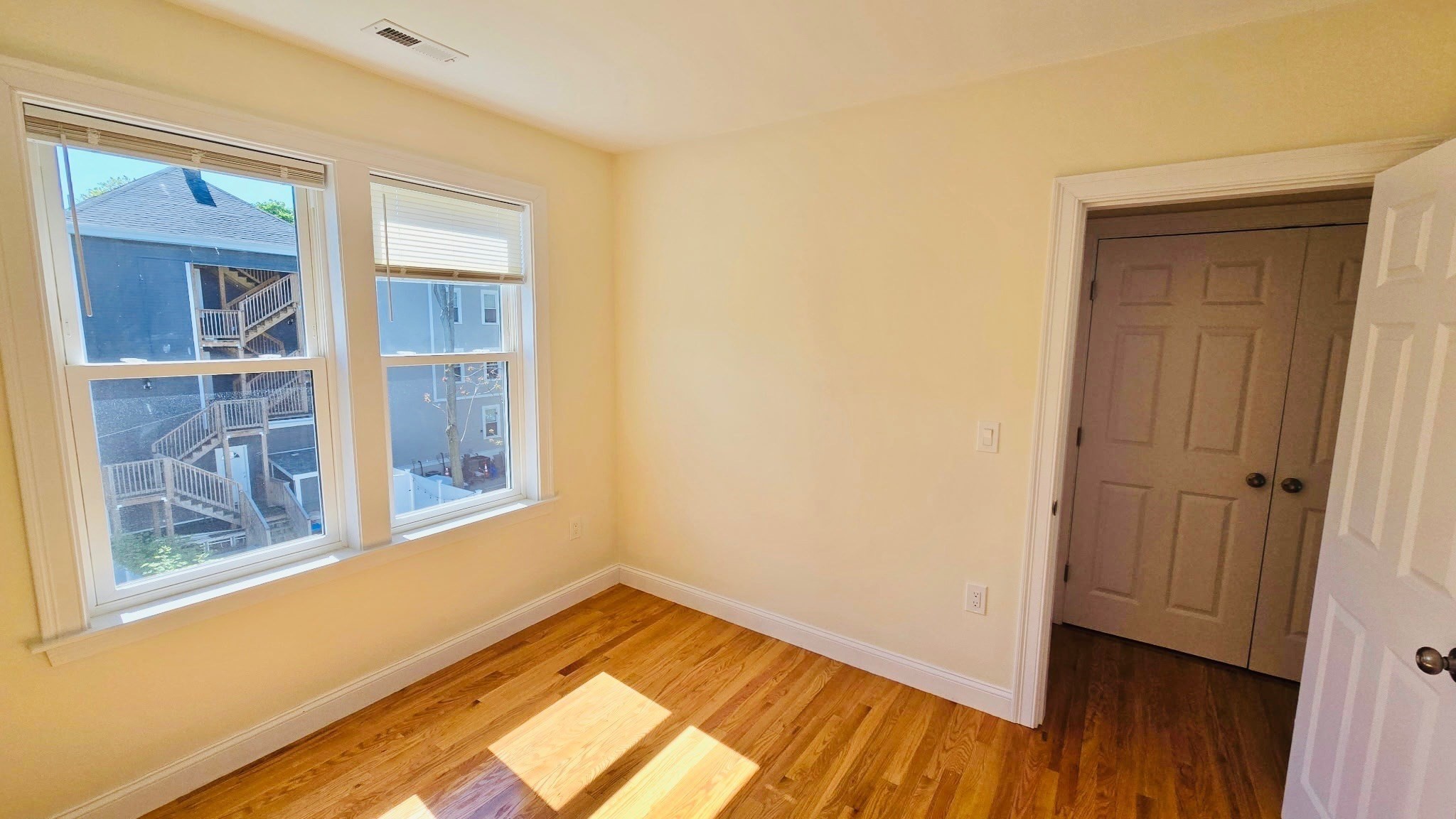 49 Woodcliff # 2 Property Photo 6