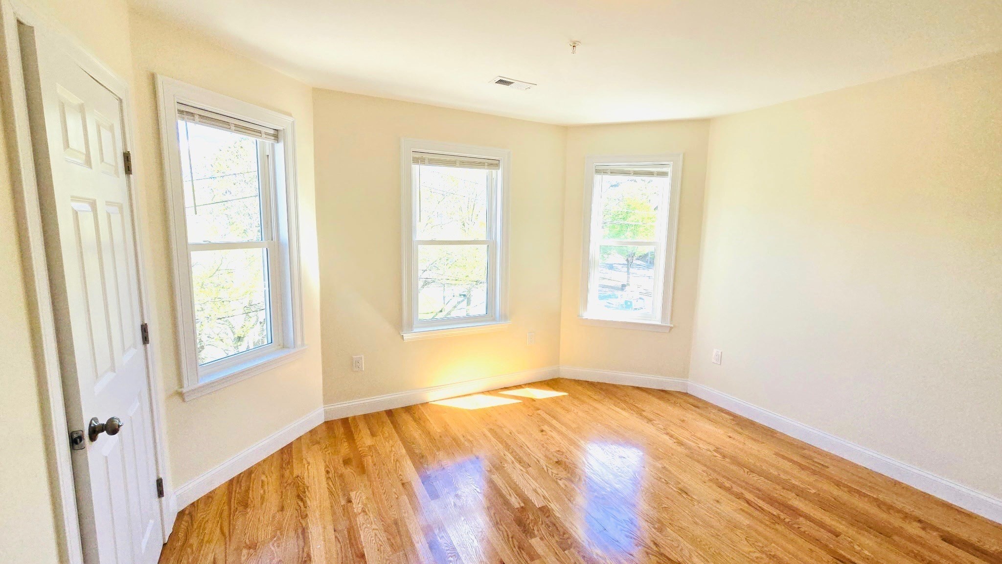 49 Woodcliff # 2 Property Photo 8