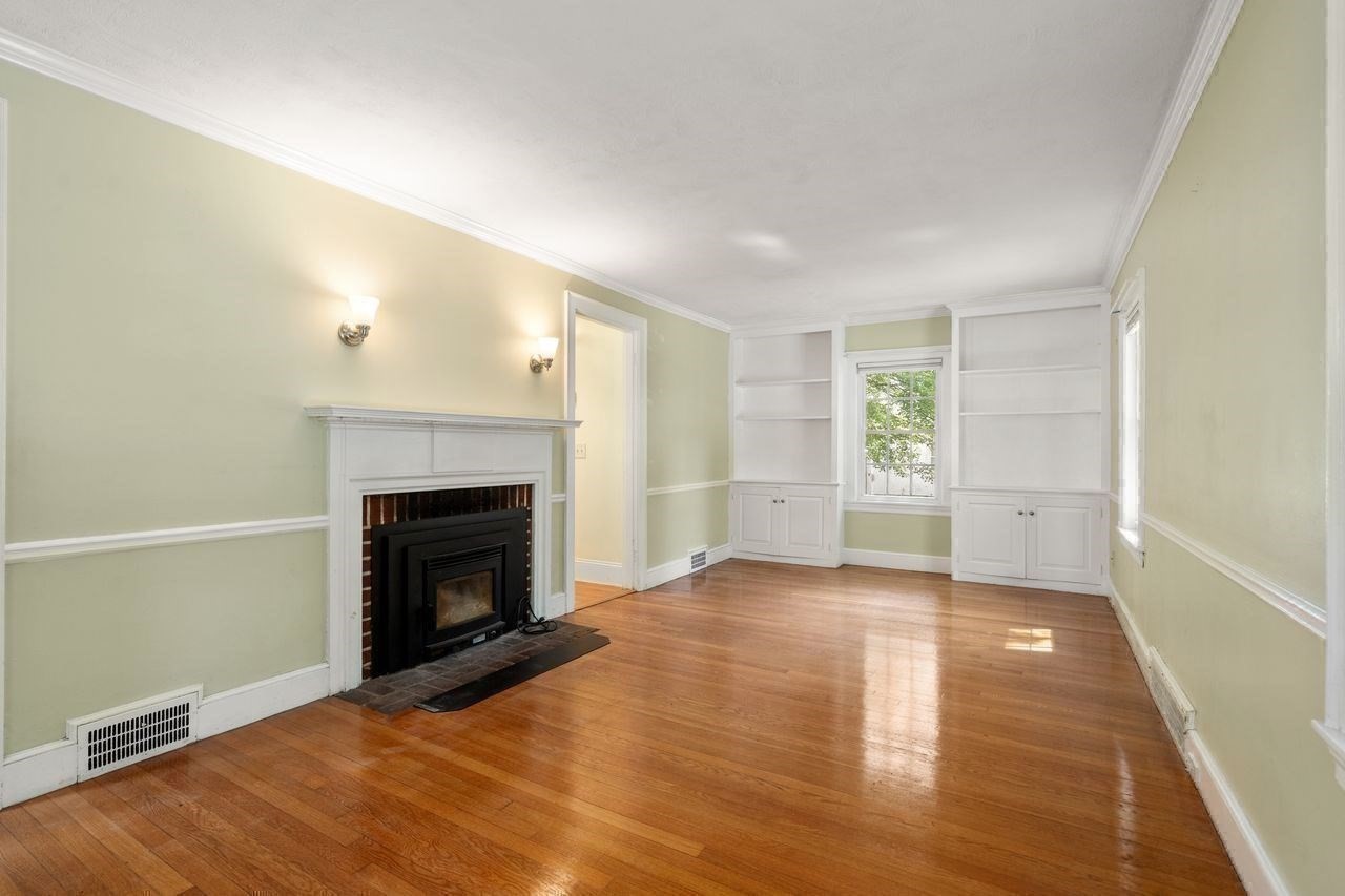 197 Speen Street Property Photo 7