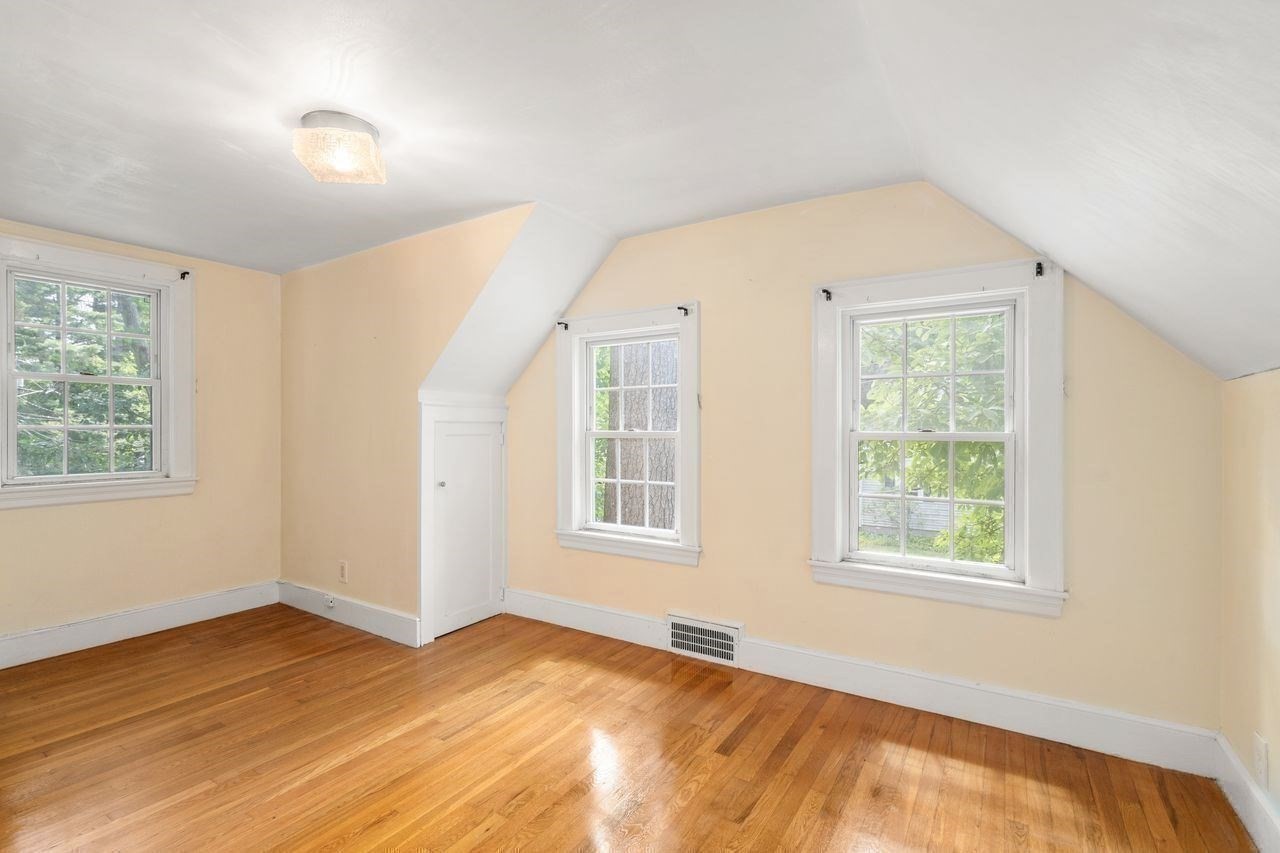 197 Speen Street Property Photo 15
