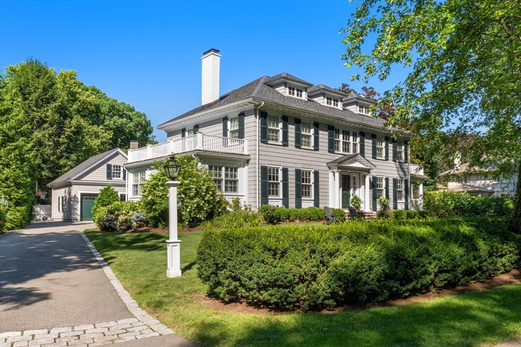 32 Arlington Road Property Photo 2